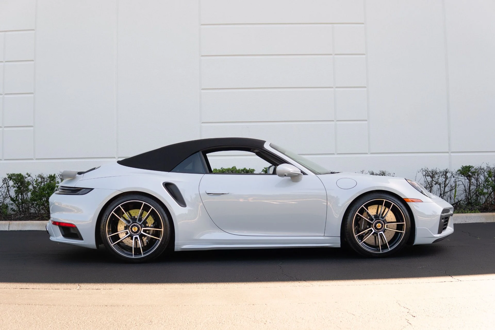 mph013_1663669784_Used_2025_Porsche_911_Cabriolet_Turbo_S_1769622525_025b2a9883