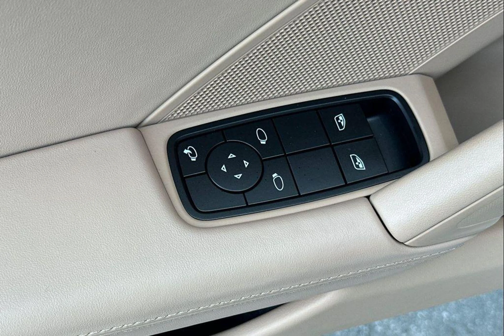 mph013_1664218667_FWV_5_EOC_3_Kwy_Fu_Oyh08_M_Vz8_Ta_e_M_86c7783450