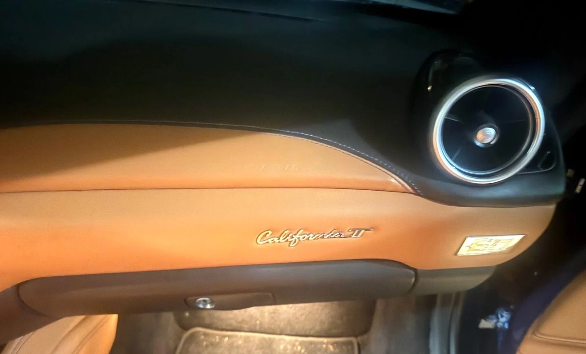 mph013_1672330924_Used_2015_Ferrari_California_T_1760550121_61b8df3e95