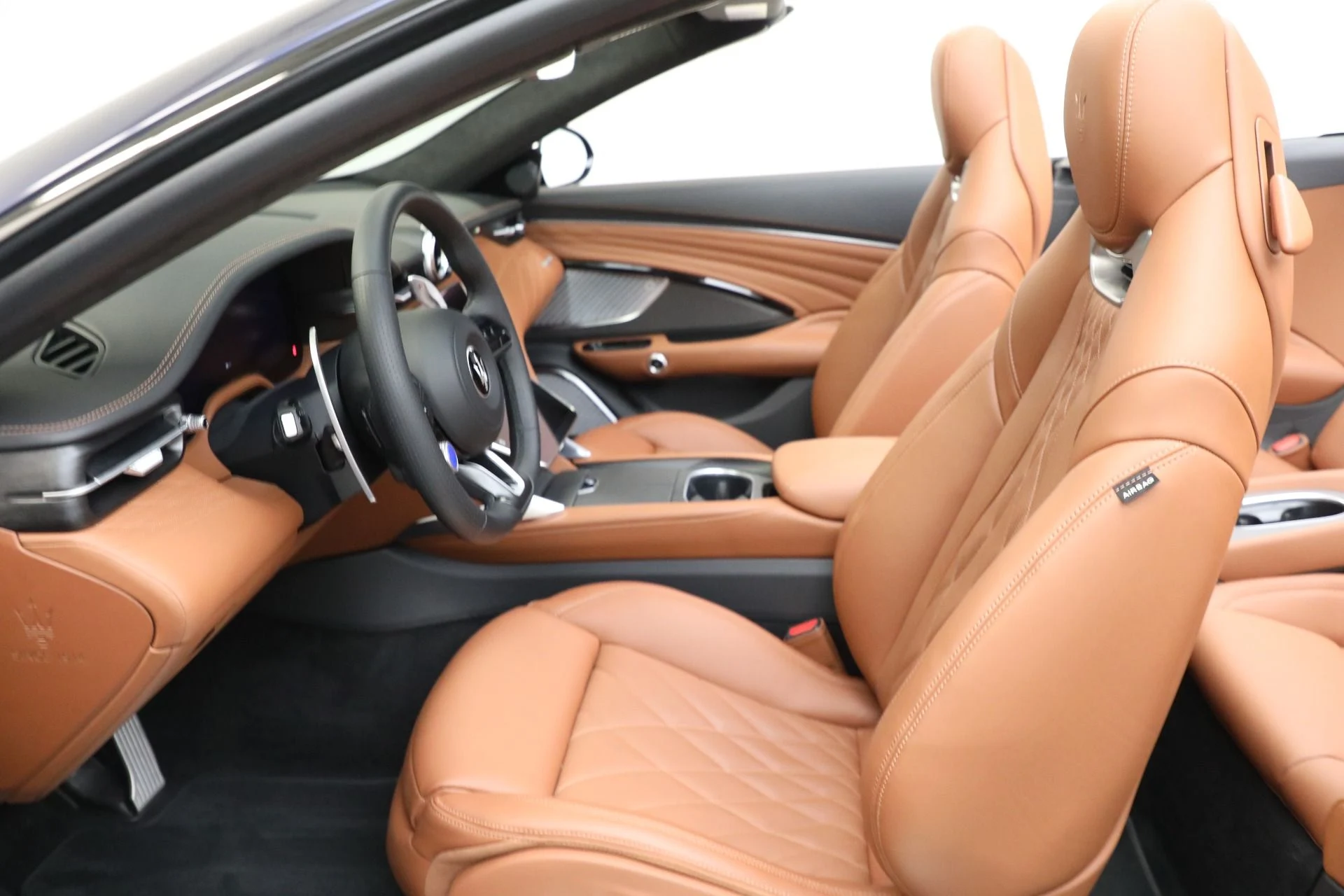 mph013_1674917605_New_2026_Maserati_Gran_Cabrio_Trofeo_1762815465_9cc18c02f9