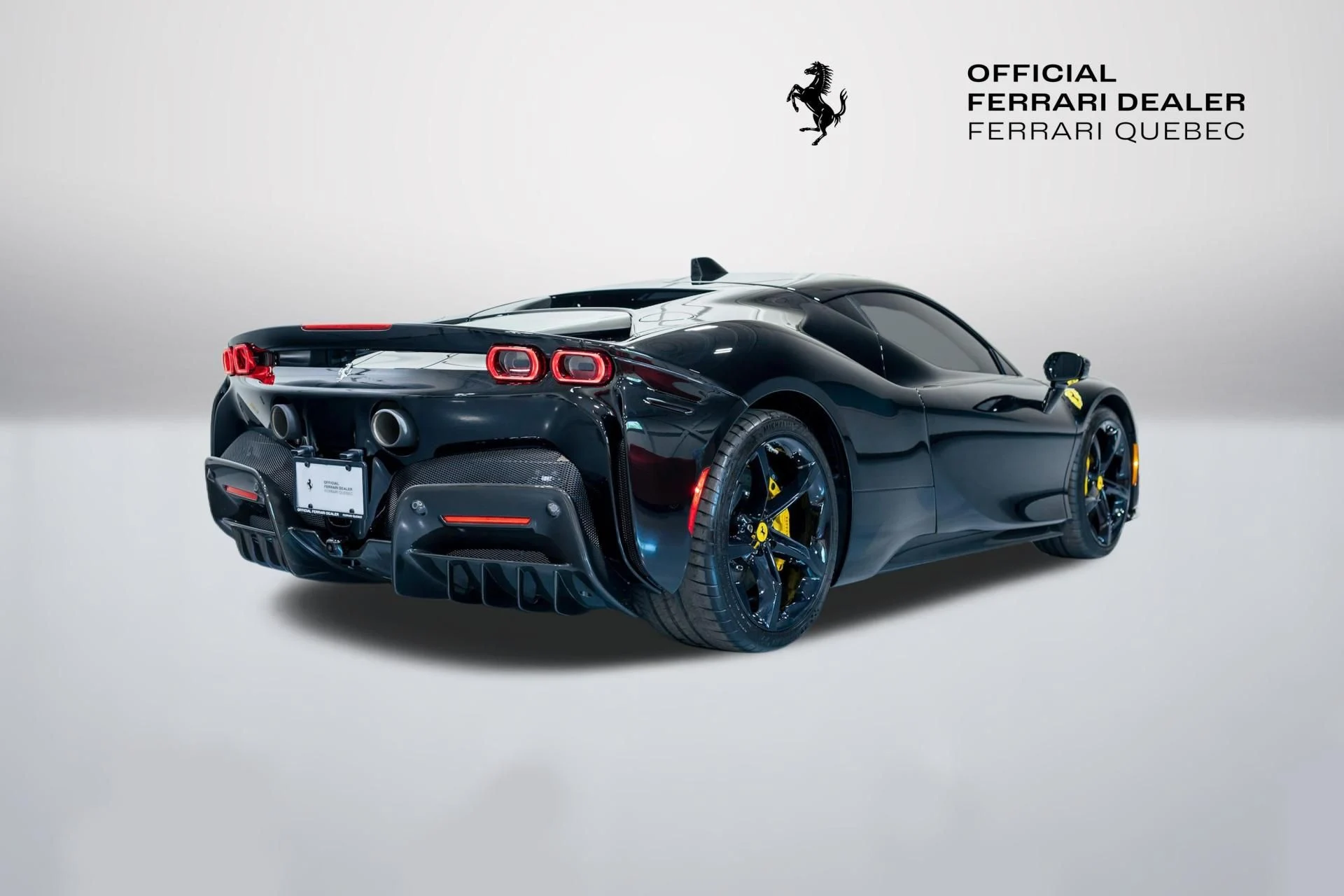 mph013_16769736_Used_2022_Ferrari_SF_90_Stradale_Base_1782923149_242b05371e