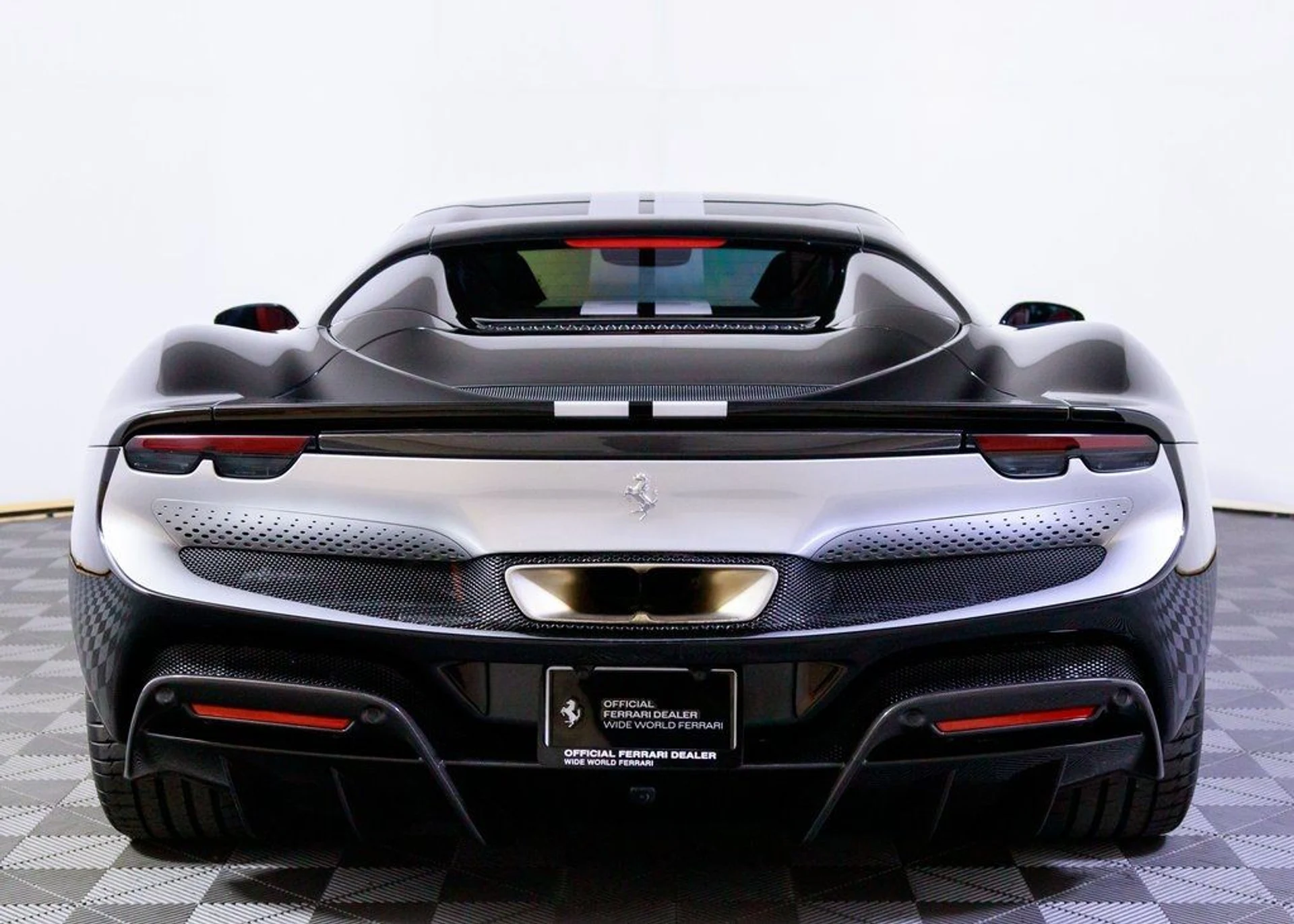 mph013_1687181666_beccb245e68ab4e232f3e9ff8257771a_7ec0fe6d77