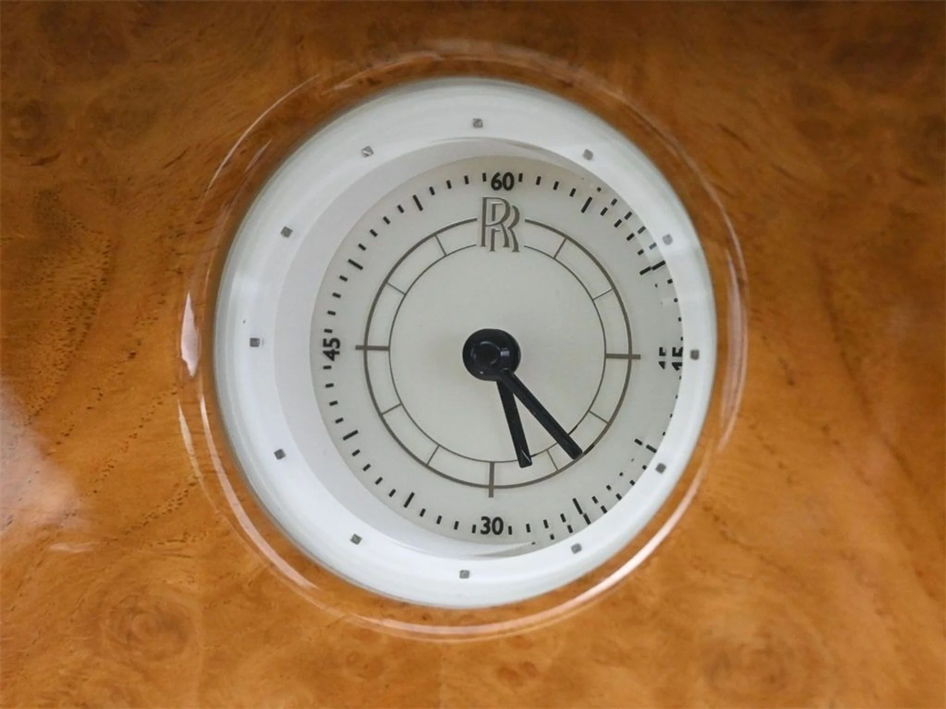 mph013_1687477423_c7cf236285d09279141ca62b32292aa2x_5bc81cc637