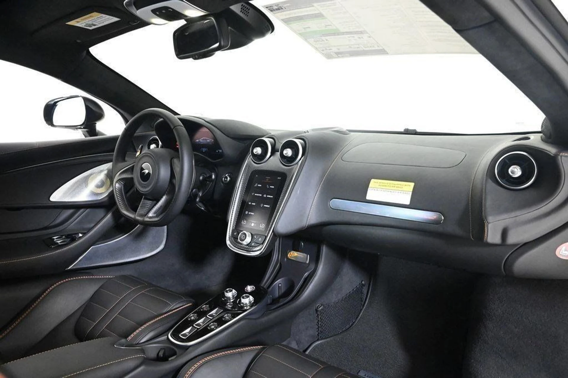 mph013_1688952138_new_2025_mclaren_gts_techluxcoupe_11350_22948321_13_1024_3884d78a07