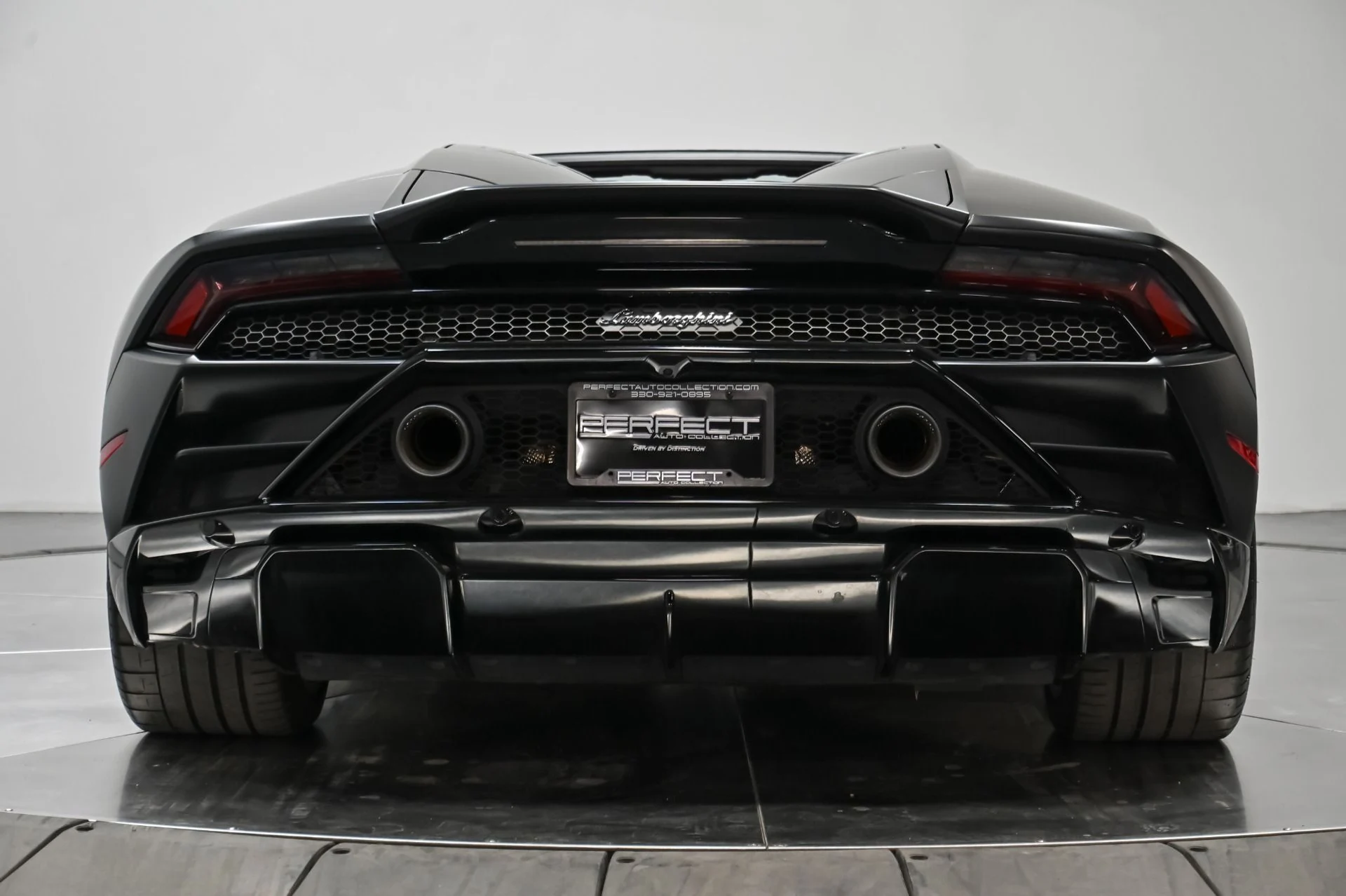 mph013_1690577127_Used_2021_Lamborghini_Huracan_EVO_Base_1754943385_a793fb8f9b