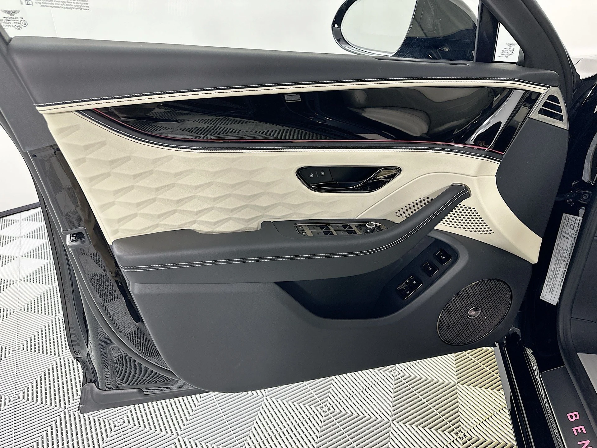 mph013_1702159221_14_c72b4669f8