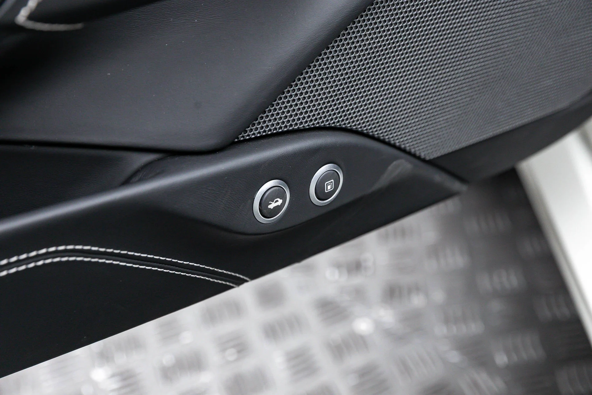 mph013_1703761865_4dc1d795a7764641aeeb3b9fac7c4fe5_394d983523