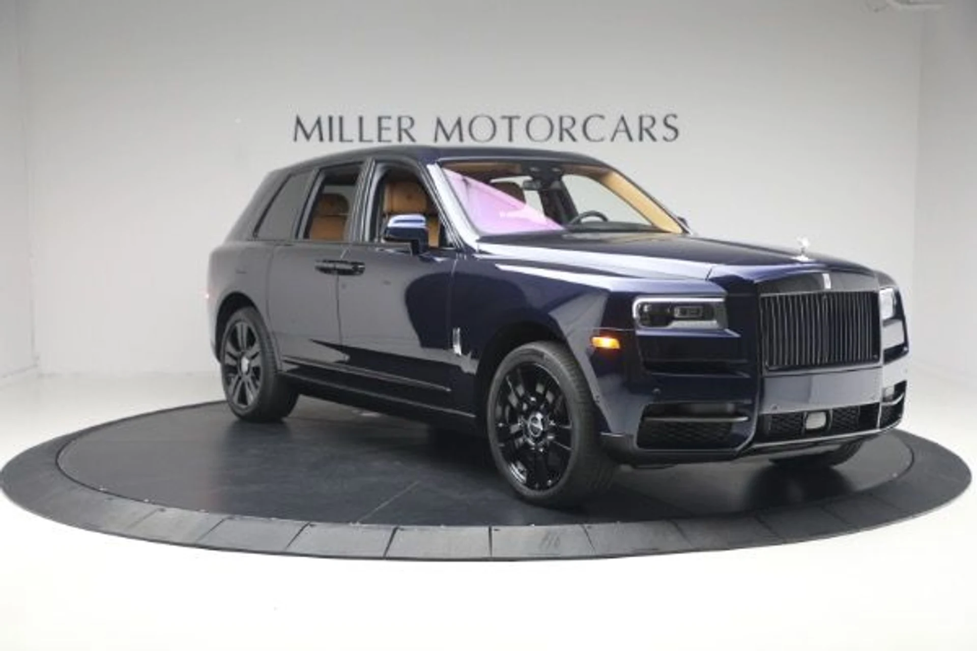 mph013_1707109272_Used_2024_Rolls_Royce_Cullinan_0482302c52