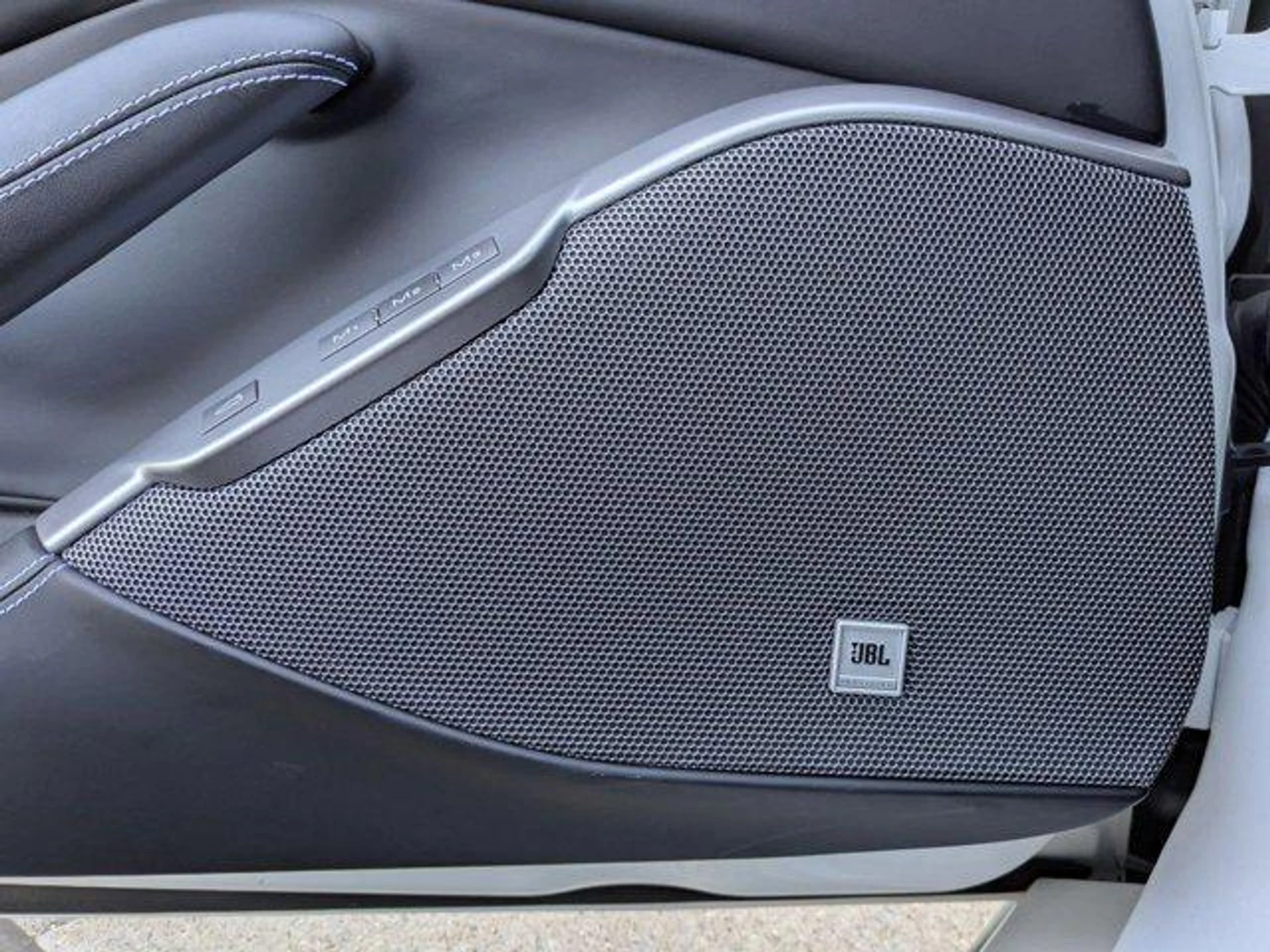 mph013_1707236657_tr_FI_0_Ze_X_Hcm2_C_Yf_WBF_Hn_C_Lhg_KQU_99ebc979aa