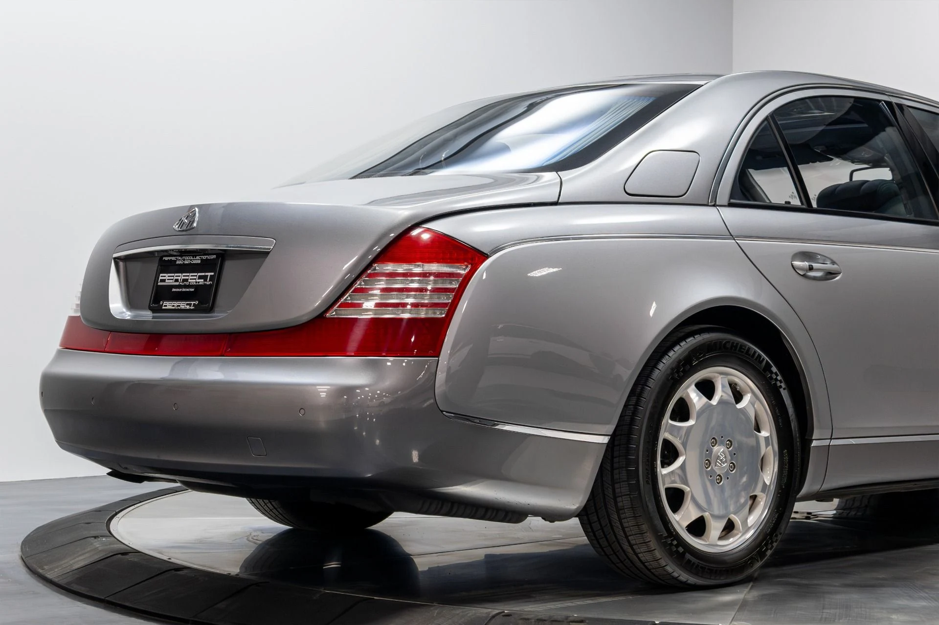 mph013_1717237227_Used_2004_Maybach_57_1769486757_164fdfcb52
