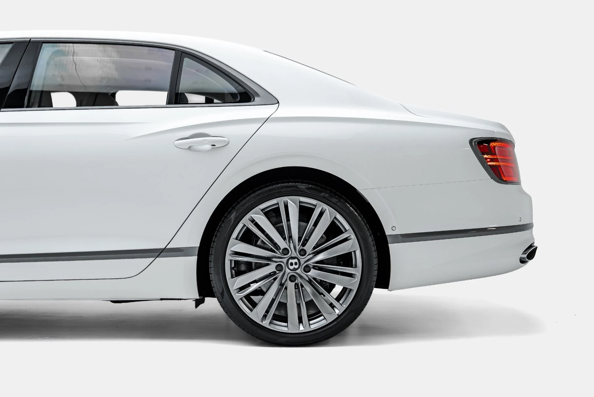 mph013_1722120517_Used_2024_Bentley_Flying_Spur_Speed_1793378261_a4237e64a8