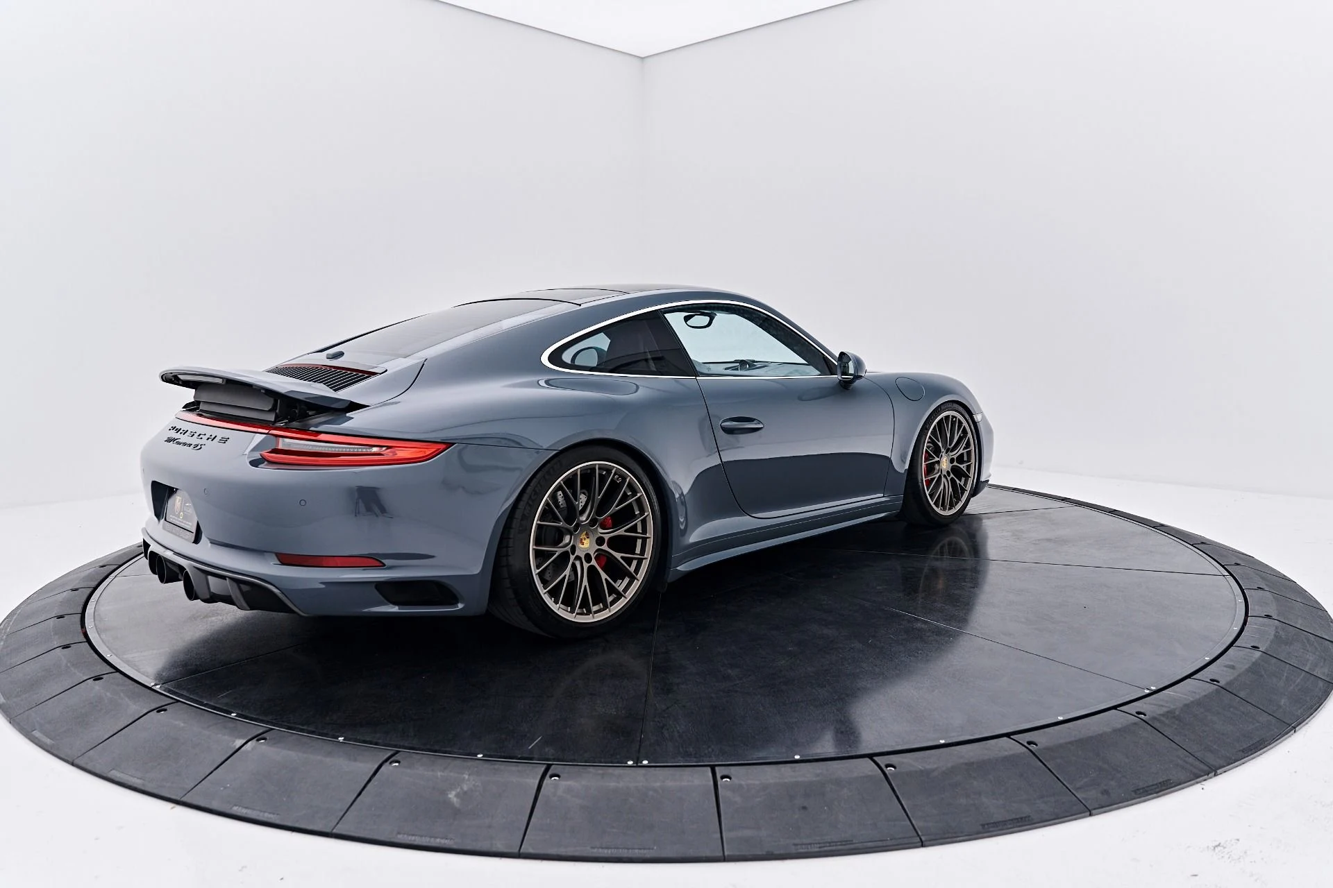 mph013_1722226449_Used_2017_Porsche_911_Carrera_4_S_1789697852_977340f68c