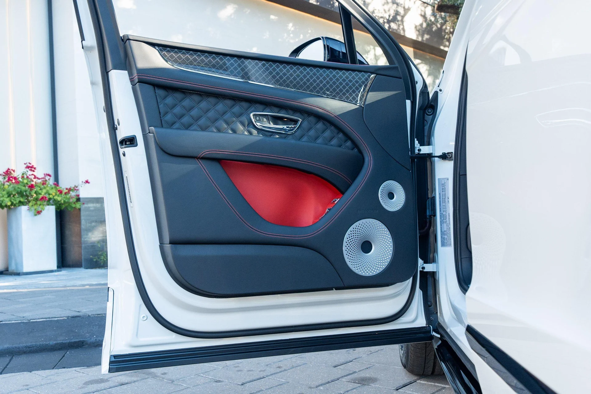 mph013_1725607367_389622357_677365182b7a94b33fd419d8_55242dc54c