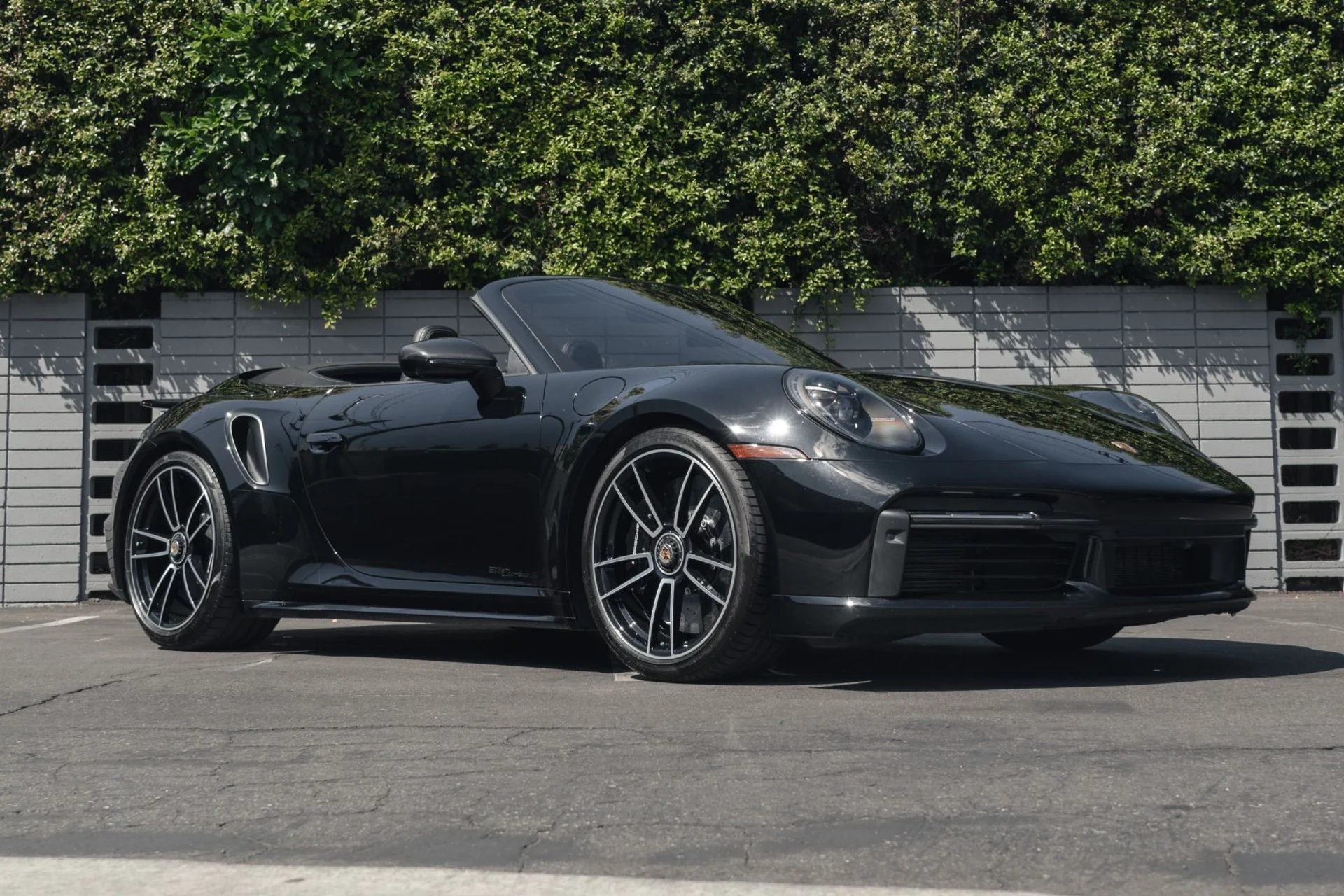 mph013_1729274903_Used_2021_Porsche_911_Turbo_S_1758742195_d2cae5f050