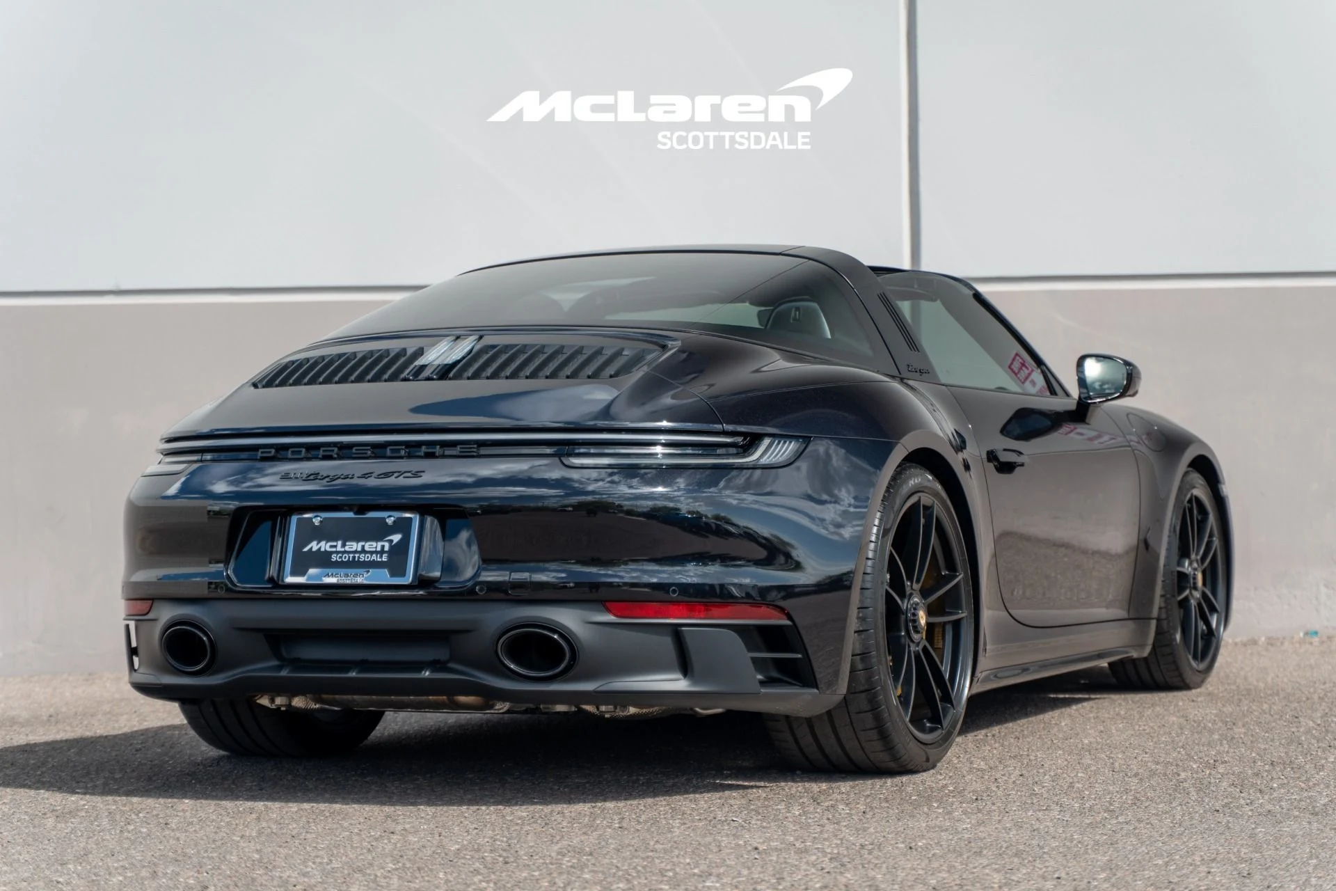 mph013_1730609802_Used_2024_PORSCHE_911_1775537558_5e5aa51a02