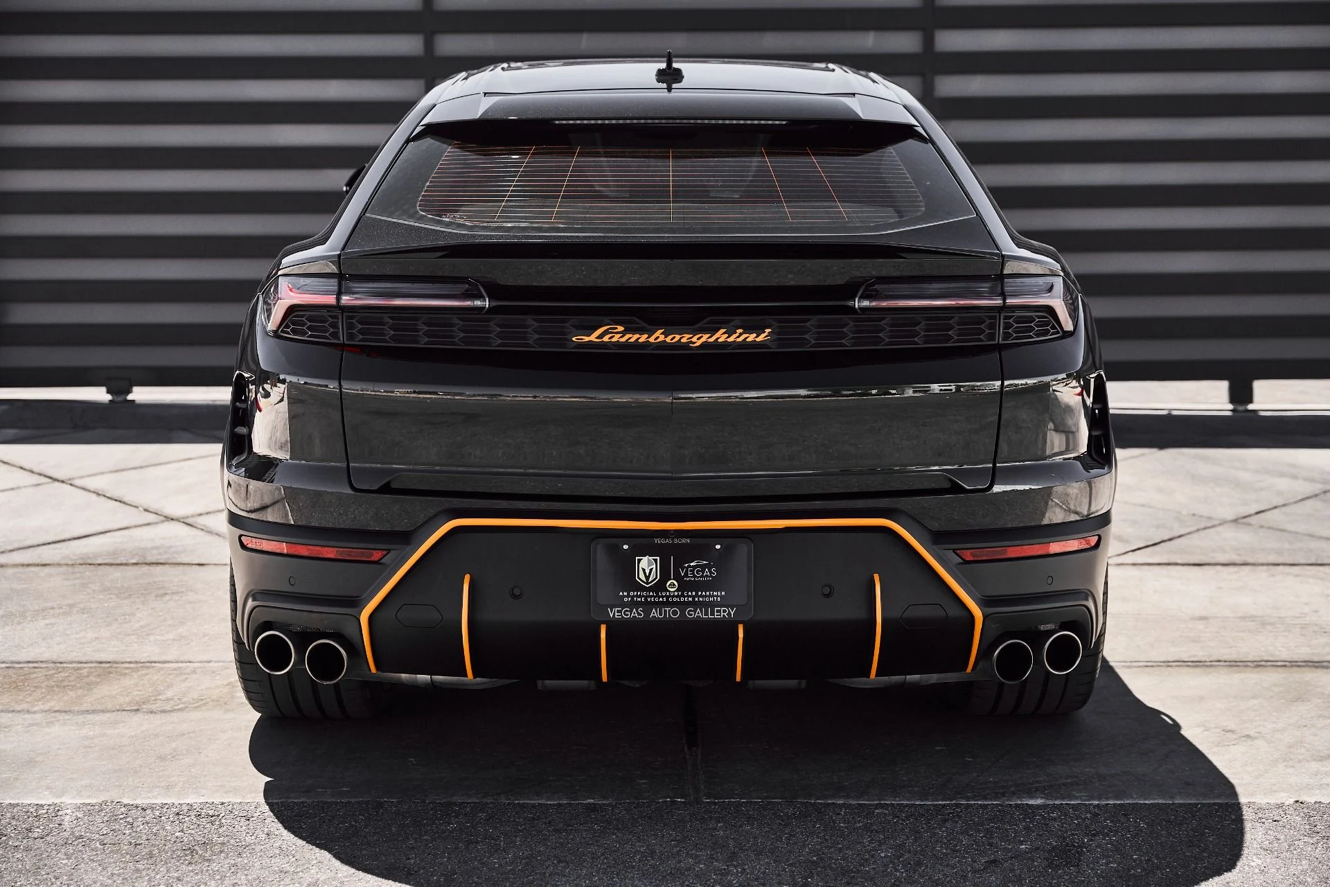 mph013_1745324857_Used_2025_Lamborghini_Urus_SE_1779991978_7b9d264115