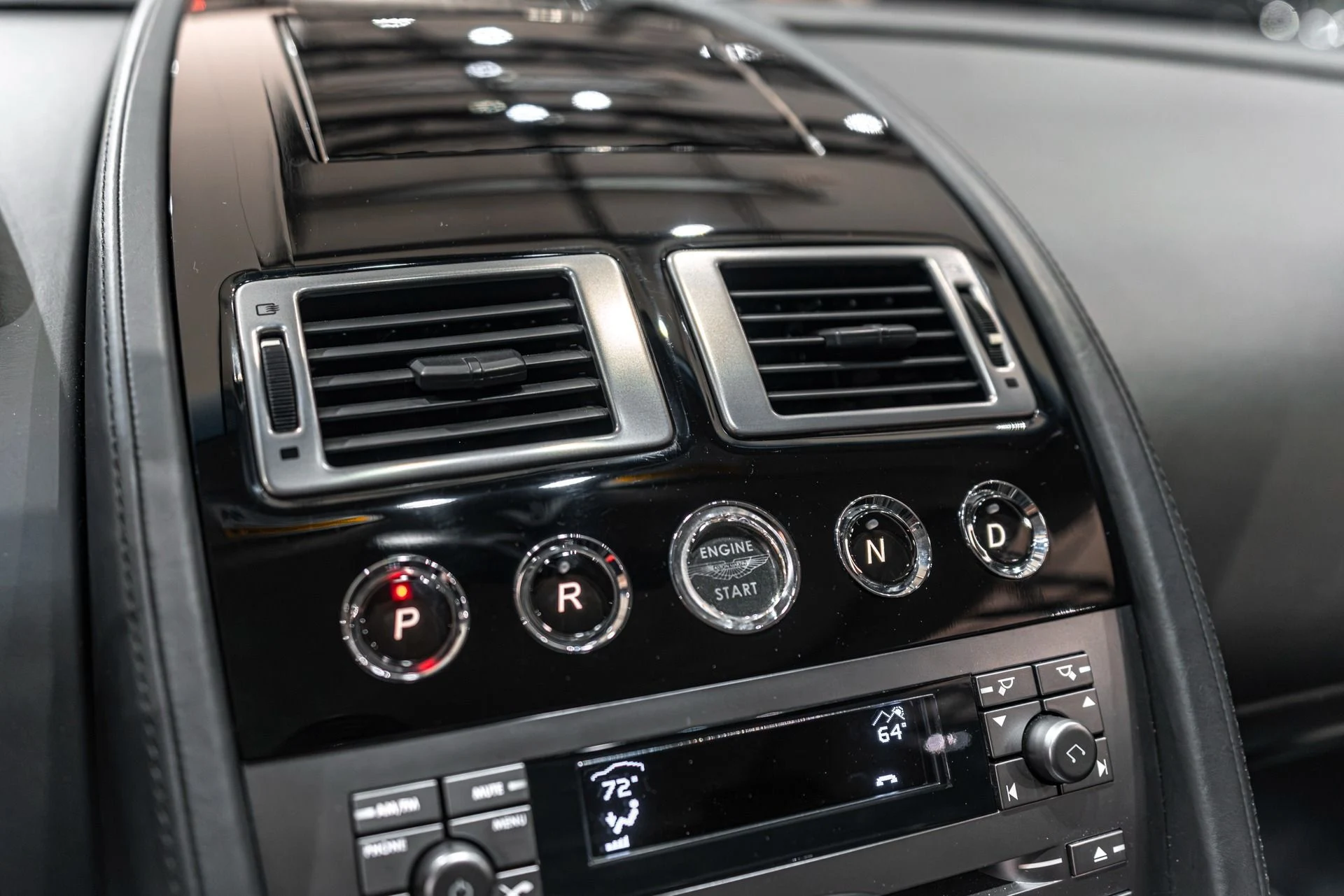 mph013_1749044198_13205_p14_l_e61306e3d3