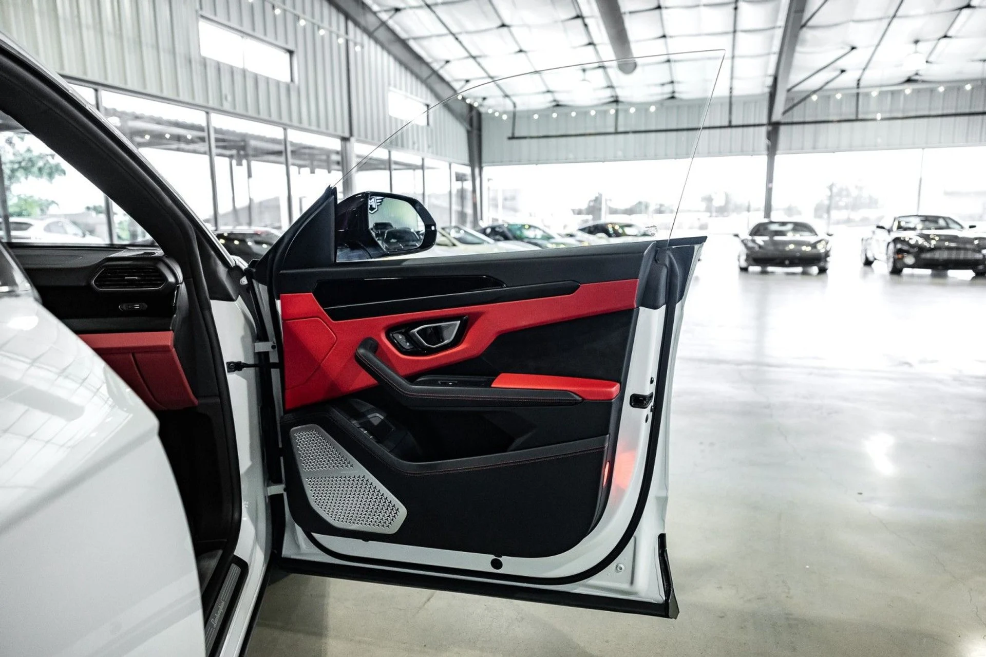 mph013_1752459130_Bg_d6e1f4ca1d