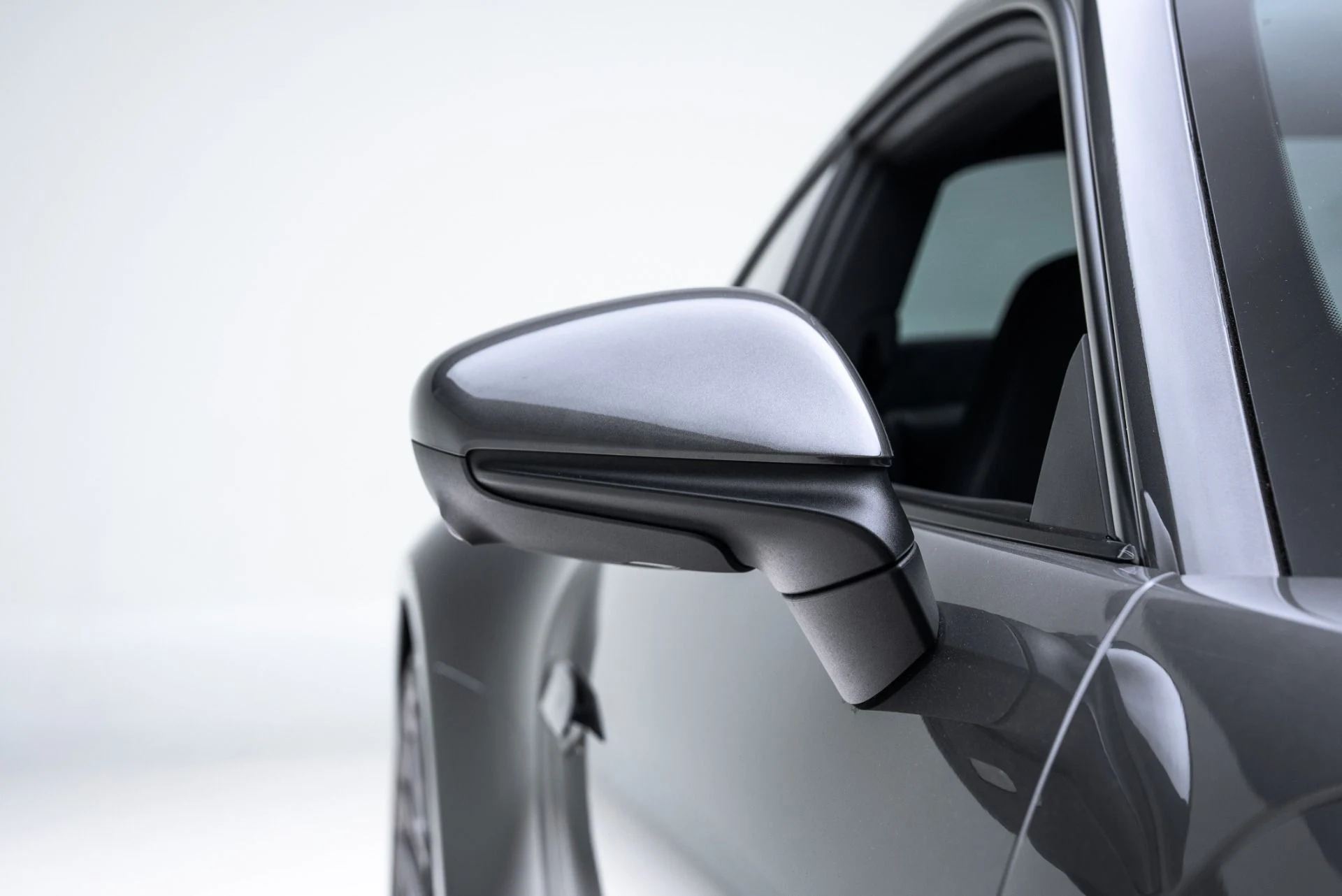 mph013_1756346927_Used_2020_Porsche_911_Carrera_1775067552_01b83dfb59