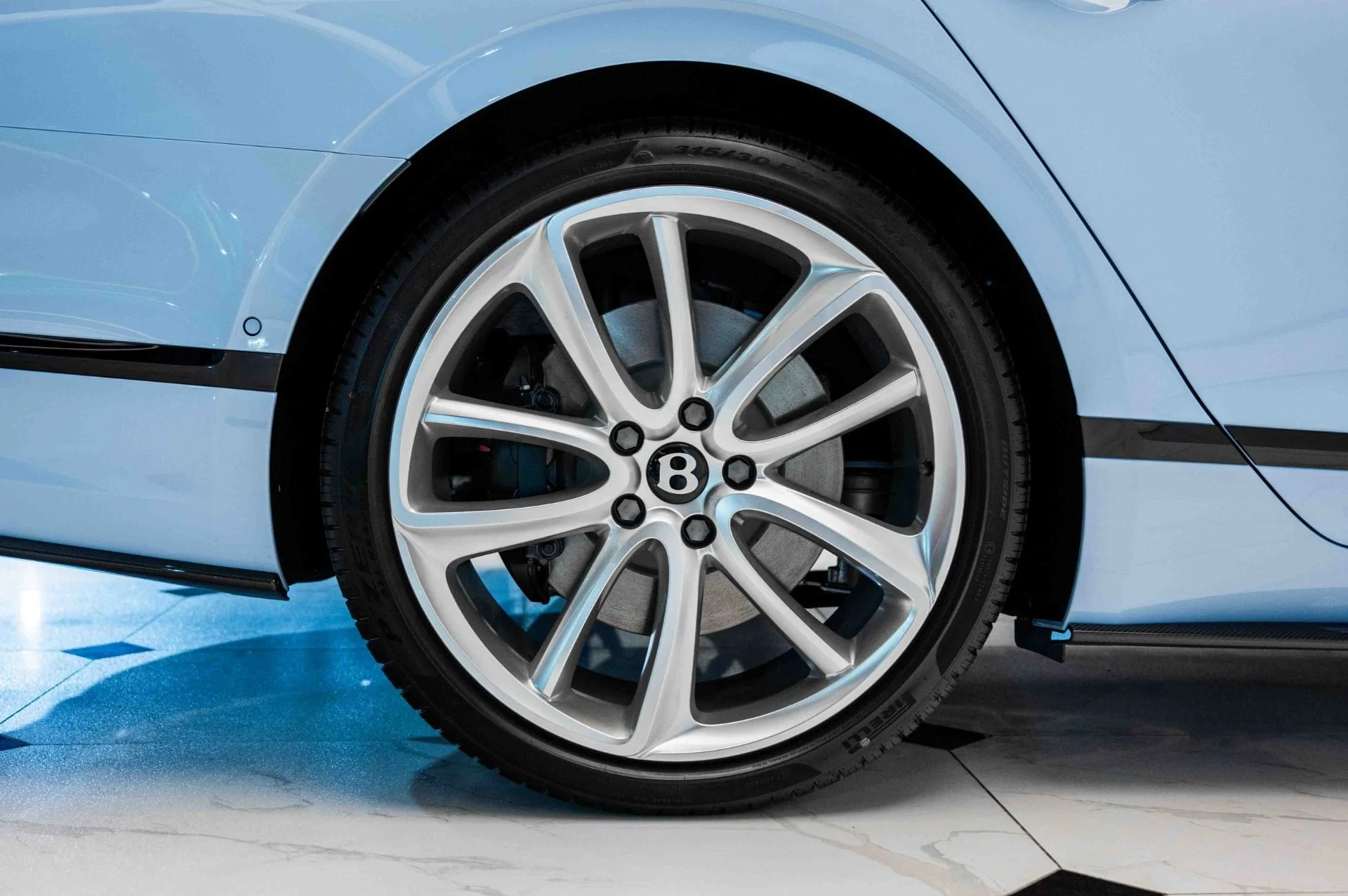 mph013_1757172800_Used_2024_Bentley_Flying_Spur_Edition_8_1717257938_f5ab27c1cf