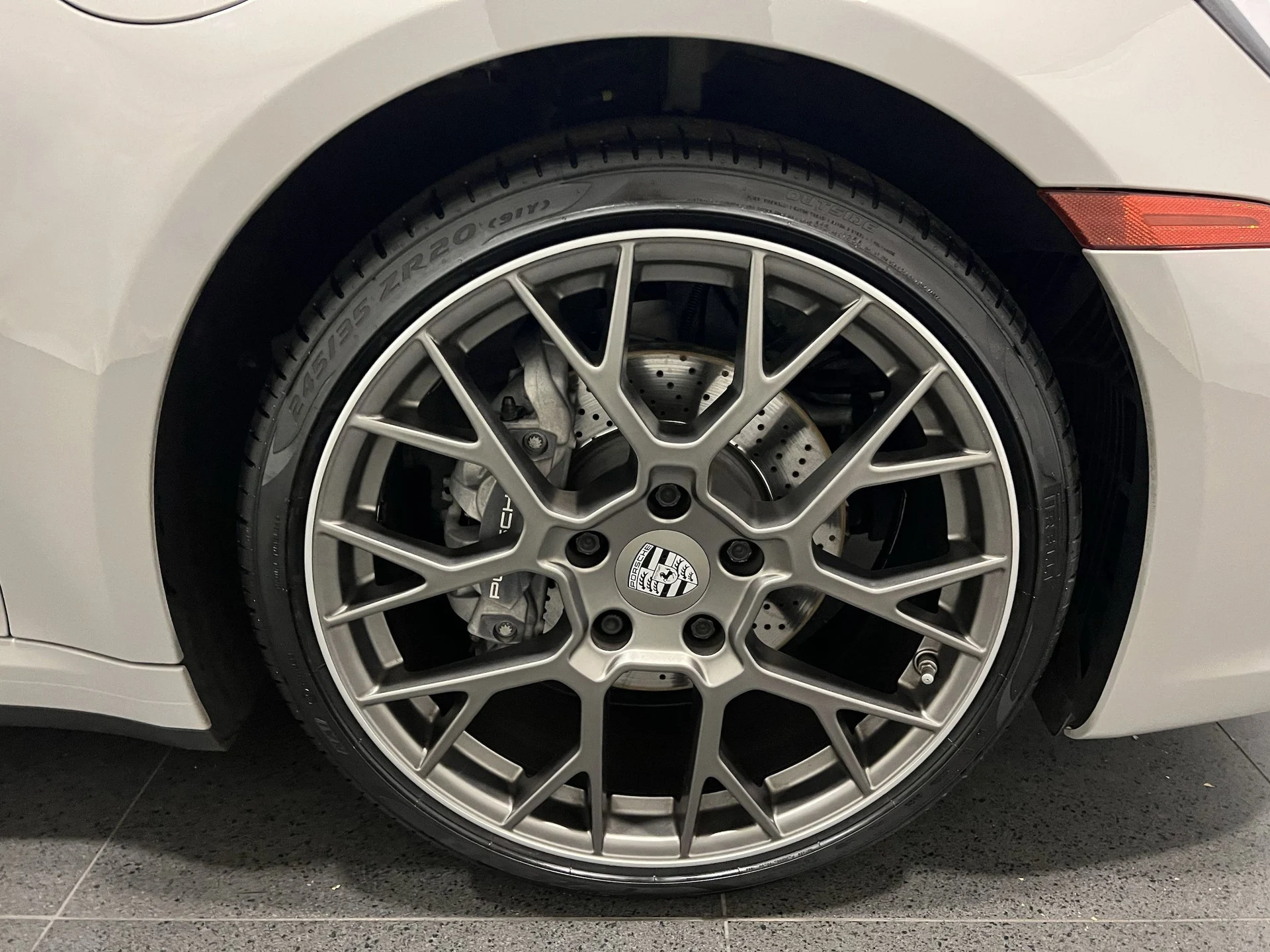 mph013_1760149951_0e090871b9ee7cbddf3bf8d136846a9dx_f2abf9deda