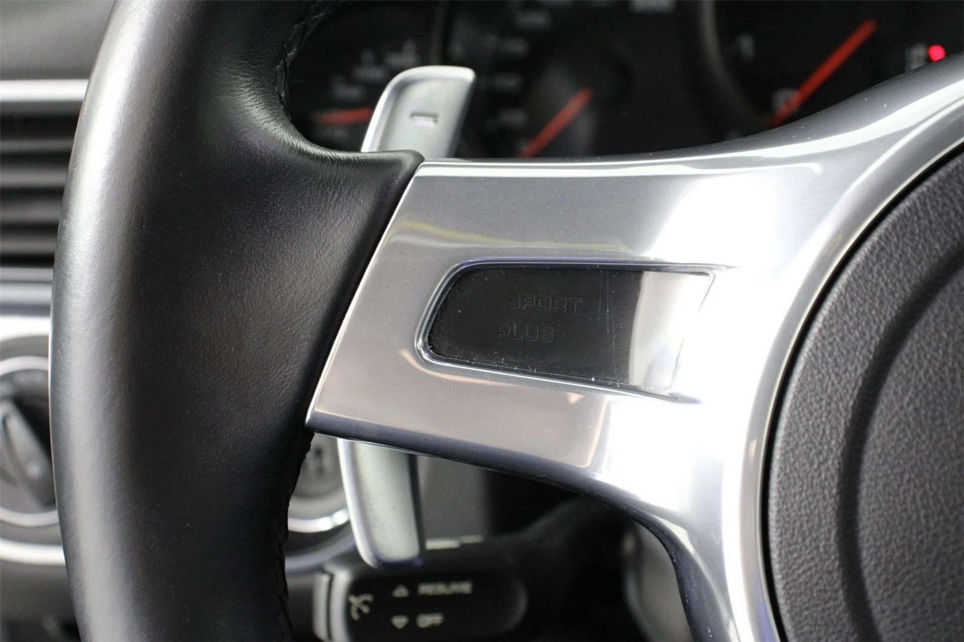 mph013_1786293776_04efb1b093f7aaf6edf1725242154877_feebf9d371