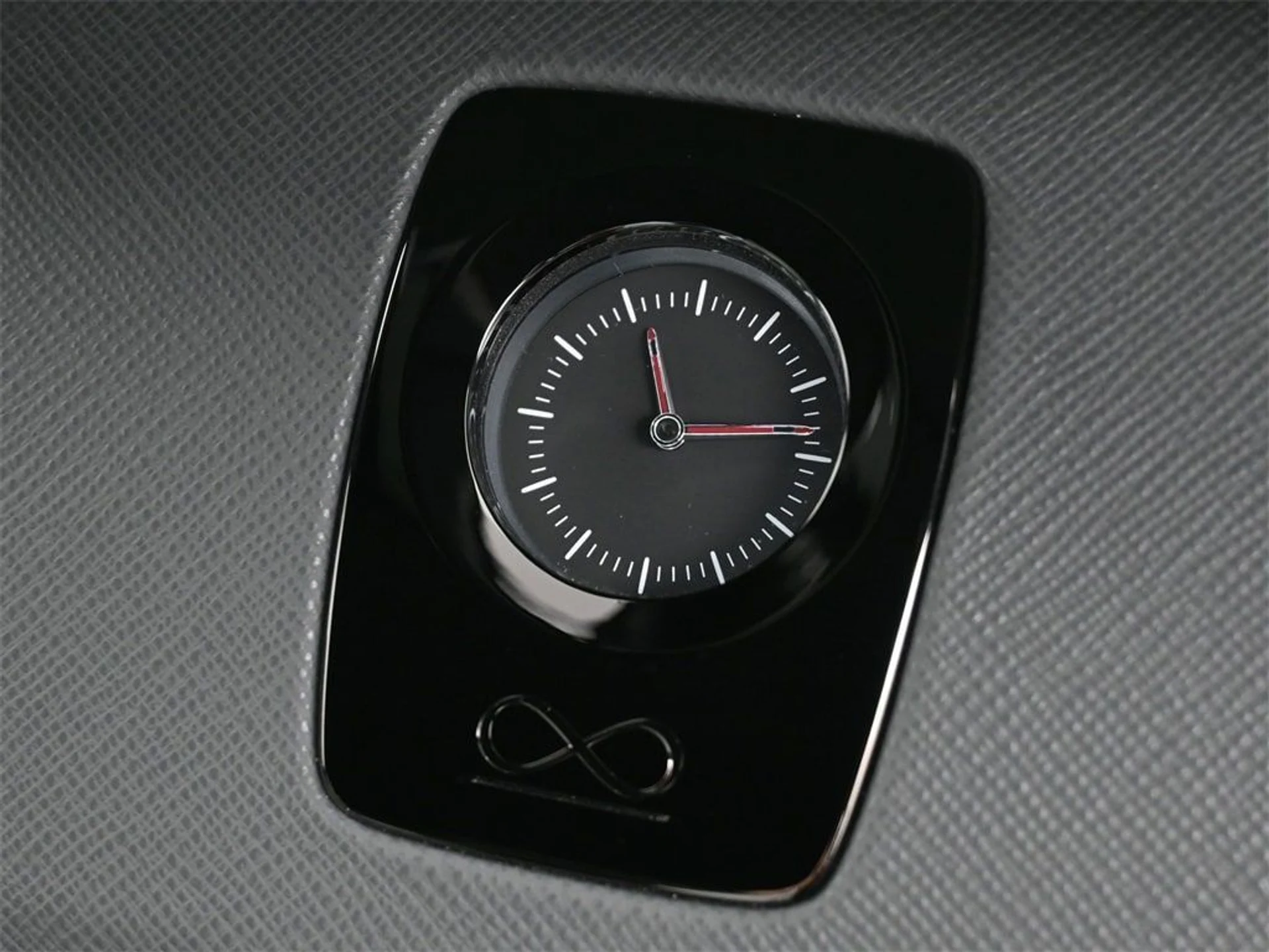 mph013_1789694462_1b3695a67792945453044a1ad73aa72cx_36b635d05e