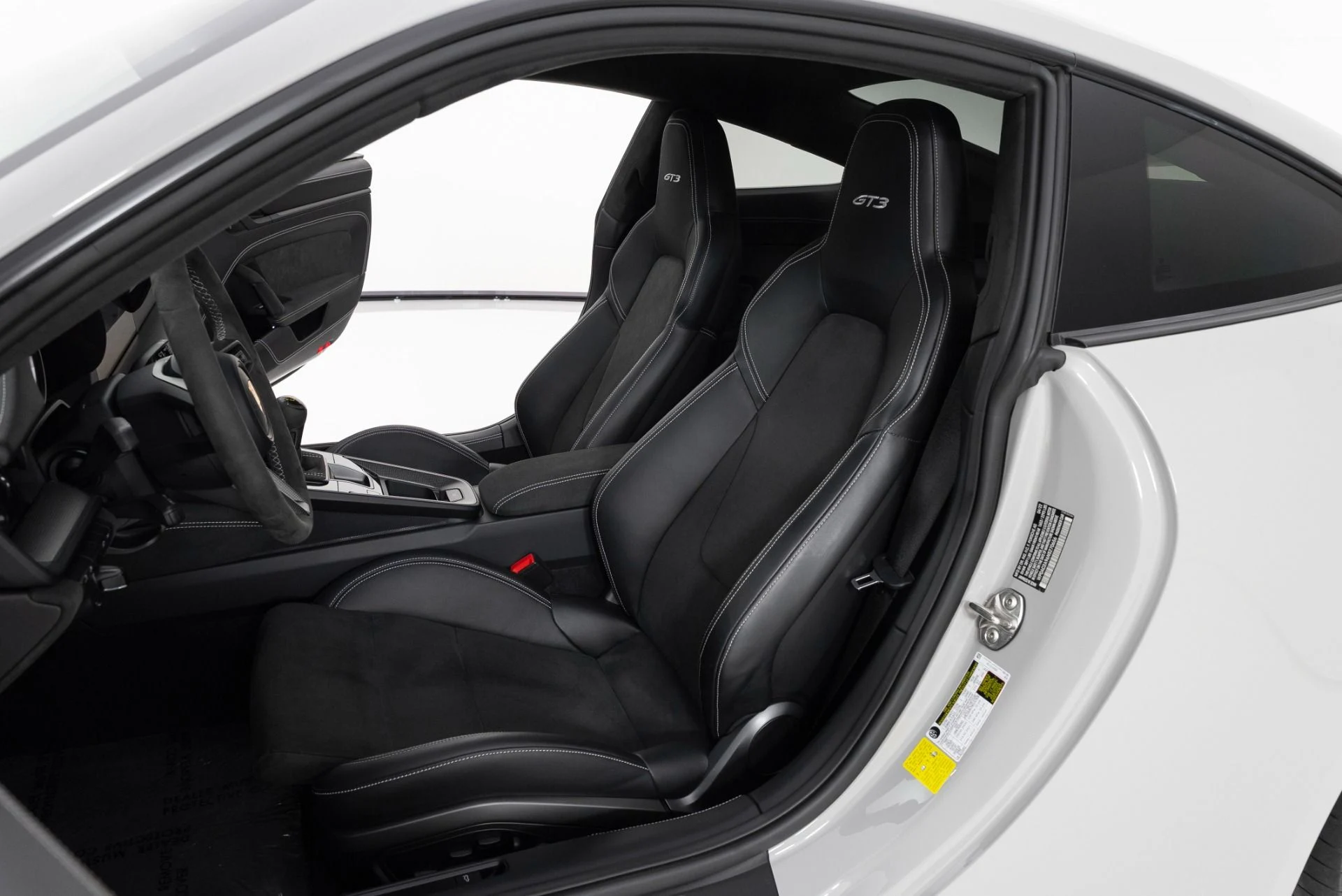 mph013_1794239916_Used_2022_Porsche_911_GT_3_1772126171_5d857607ac