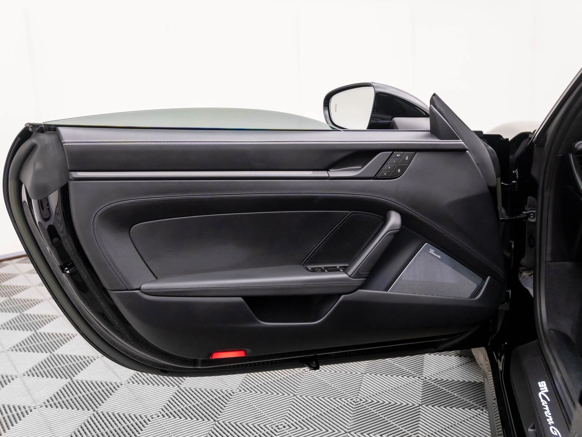 mph013_1810335421_b214483d3d2d47f8d889657325bae755x_e7166003bc