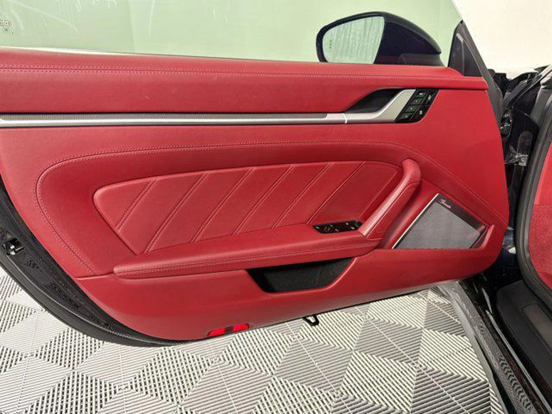 mph013_1817775270_1b_1gl_Y_L2u7i3tm4oac_TZ_Cq_Lo_7c370e7ef8