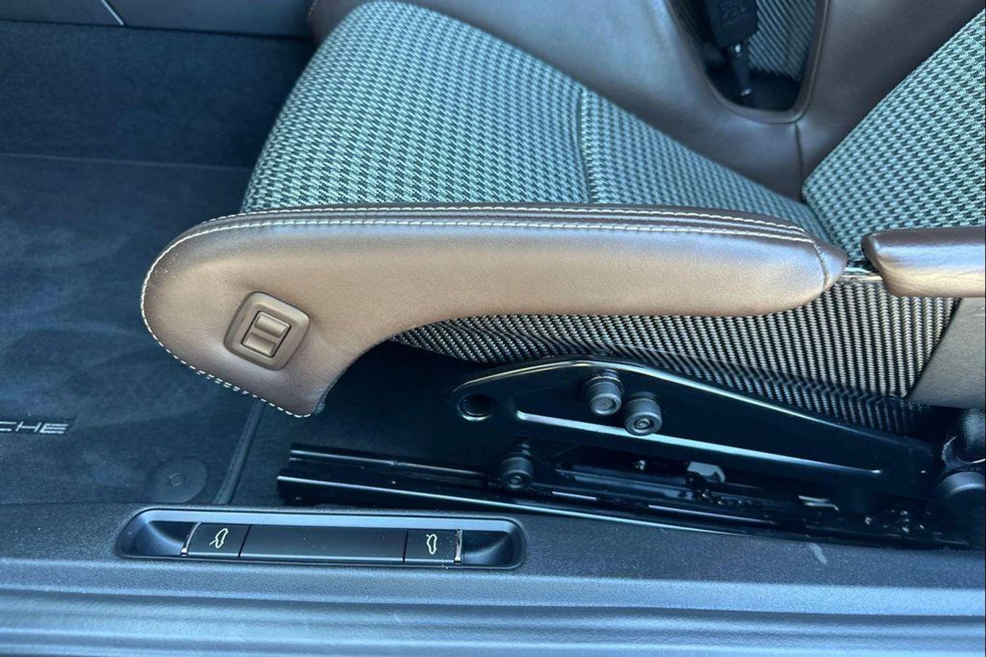 mph013_1820212036_A2_HTL_Vnjoh_N0r_I_Ab_Ha5bo1_AL_Nh_M_e45664be58