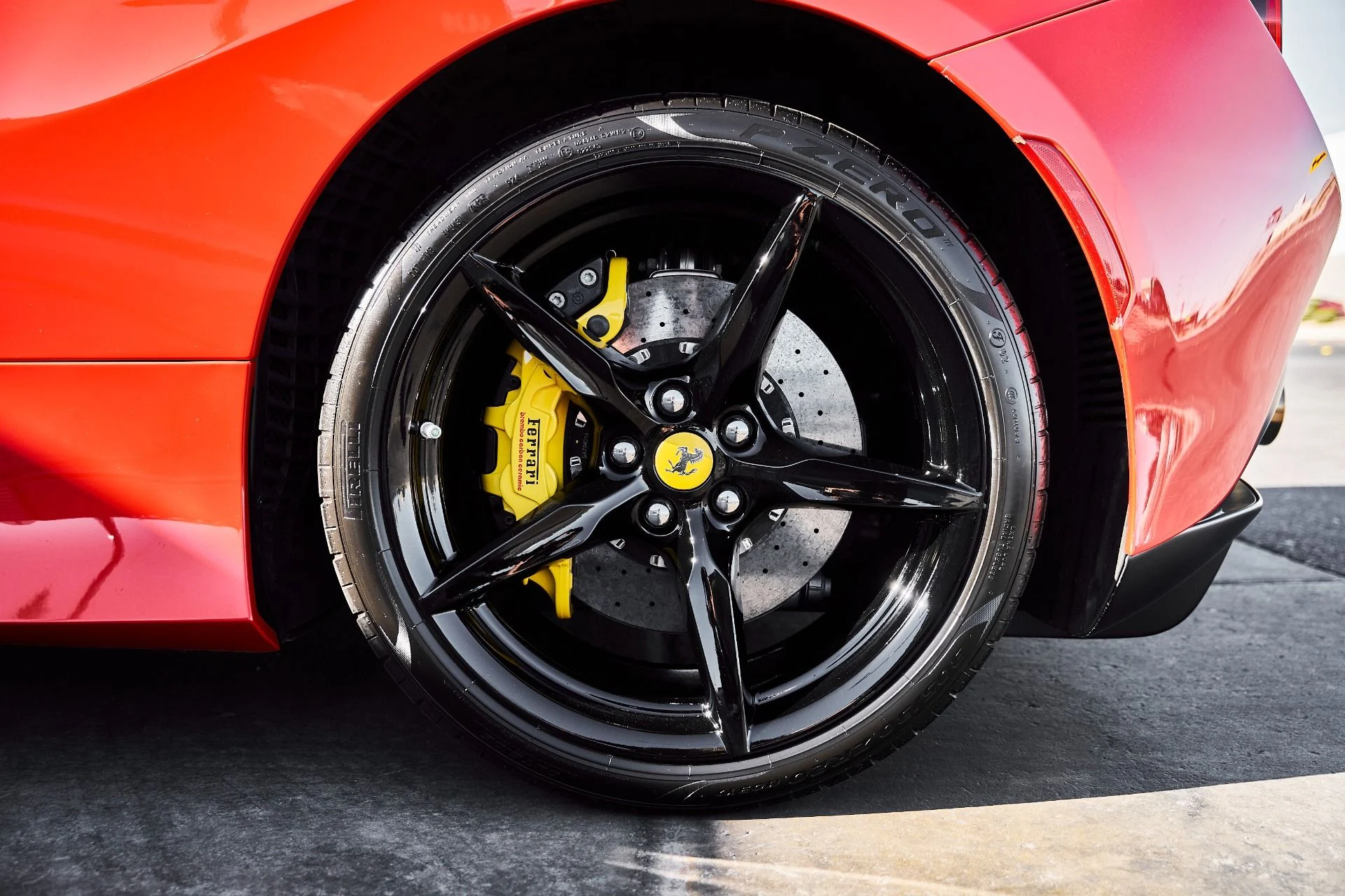 mph013_1824634919_Used_2023_Ferrari_F8_Spider_Base_1775613510_31197e0852