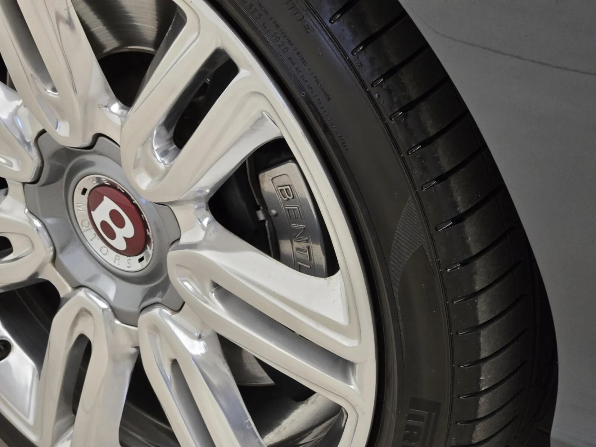 mph013_1836698635_Used_2017_Bentley_Continental_GT_V8_1758609405_d2b1c41341