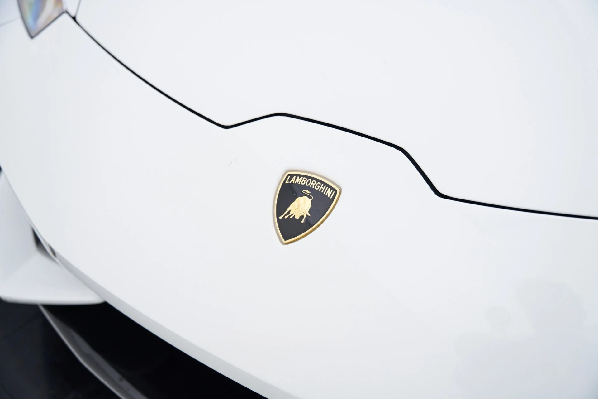 mph013_1840167265_Used_2015_Lamborghini_Huracan_LP_610_4_1792523936_0e0038e325