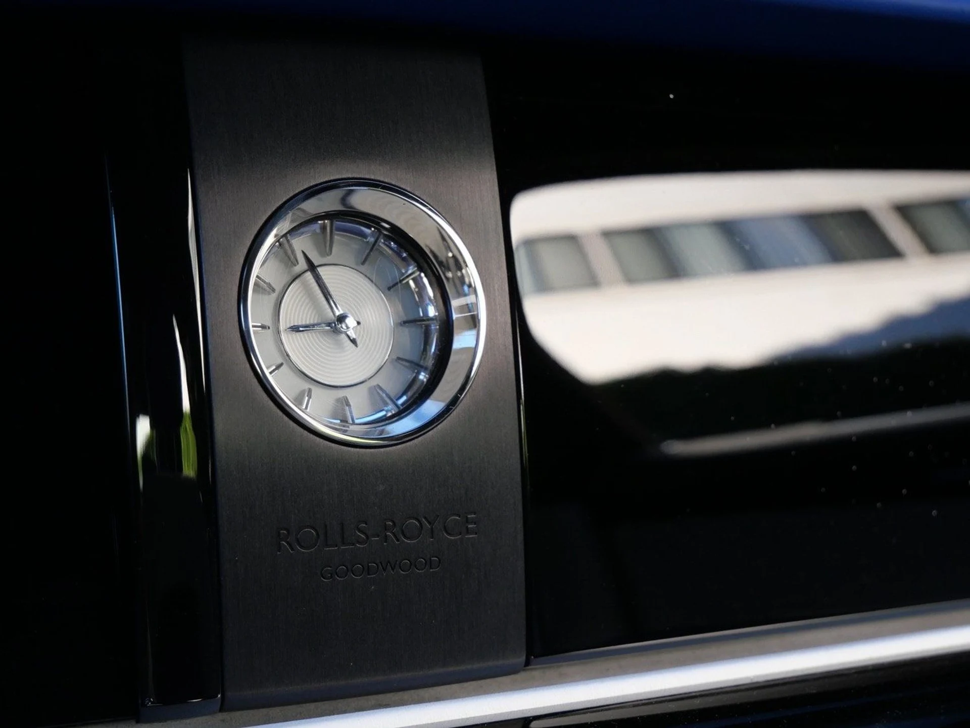 mph013_1842318912_a8dc4845bdb8f2604ae8d9e64755a10bx_f2590769b6