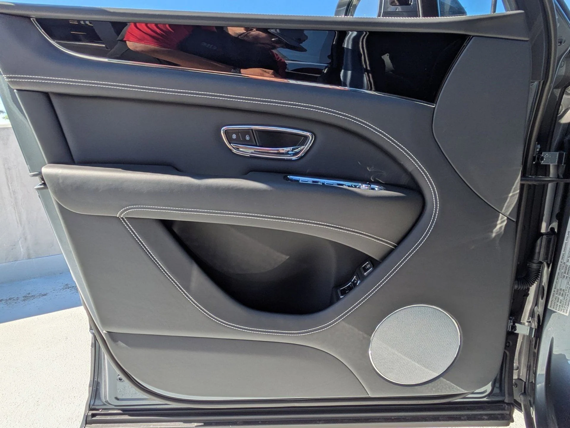 mph013_1845469183_4af2826f192ffb17ffdbec82e62a0095x_d6c028f69b