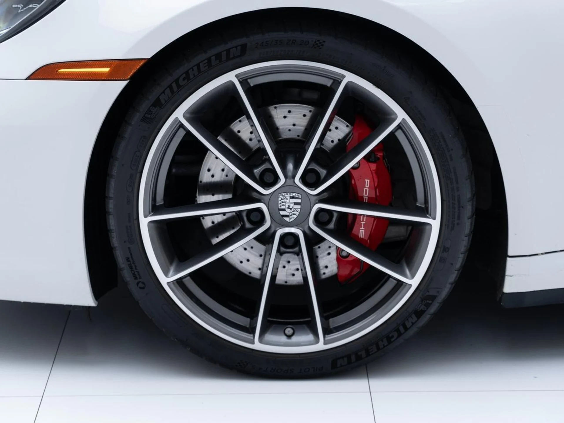 mph013_1847294035_4266cafce43cc44ef08c160ea7d01292_19d2519c9d