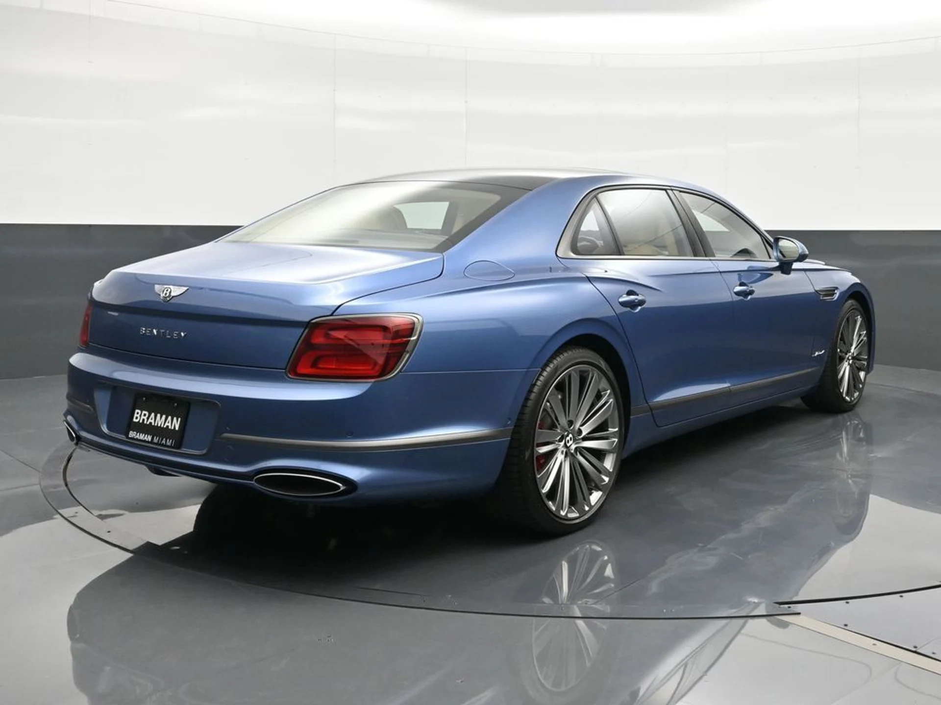 mph013_1852895159_ed196bda8256463df8d07d5f7a99d62bx_6ce65e3ea3