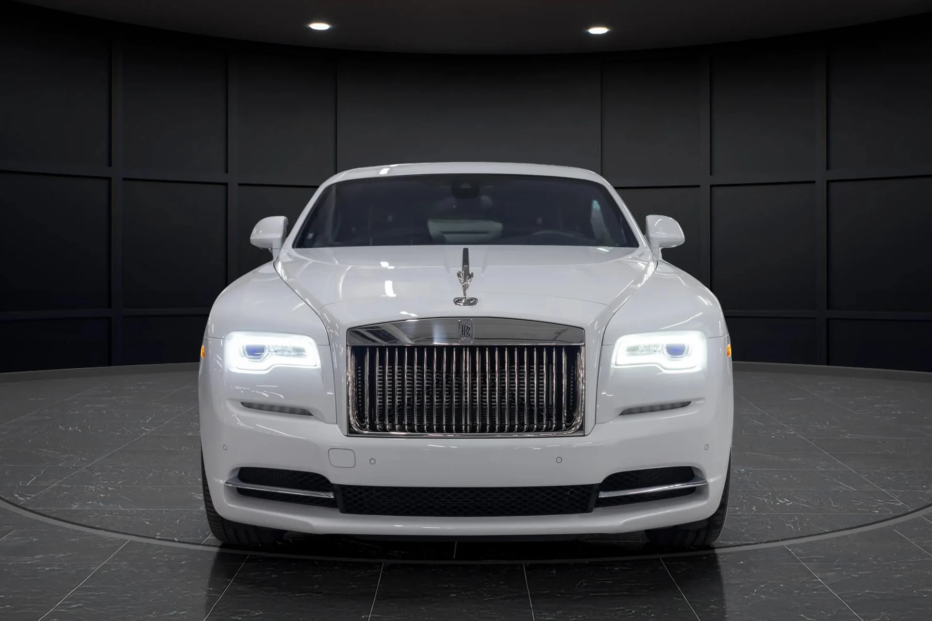 mph013_1856111160_7ee8aadc_05be_4f99_b312_7edb26408864_201920_Rolls_Royce20_Wraith2028_SCA_665_C52_KUX_8724329_13_2515b4940a
