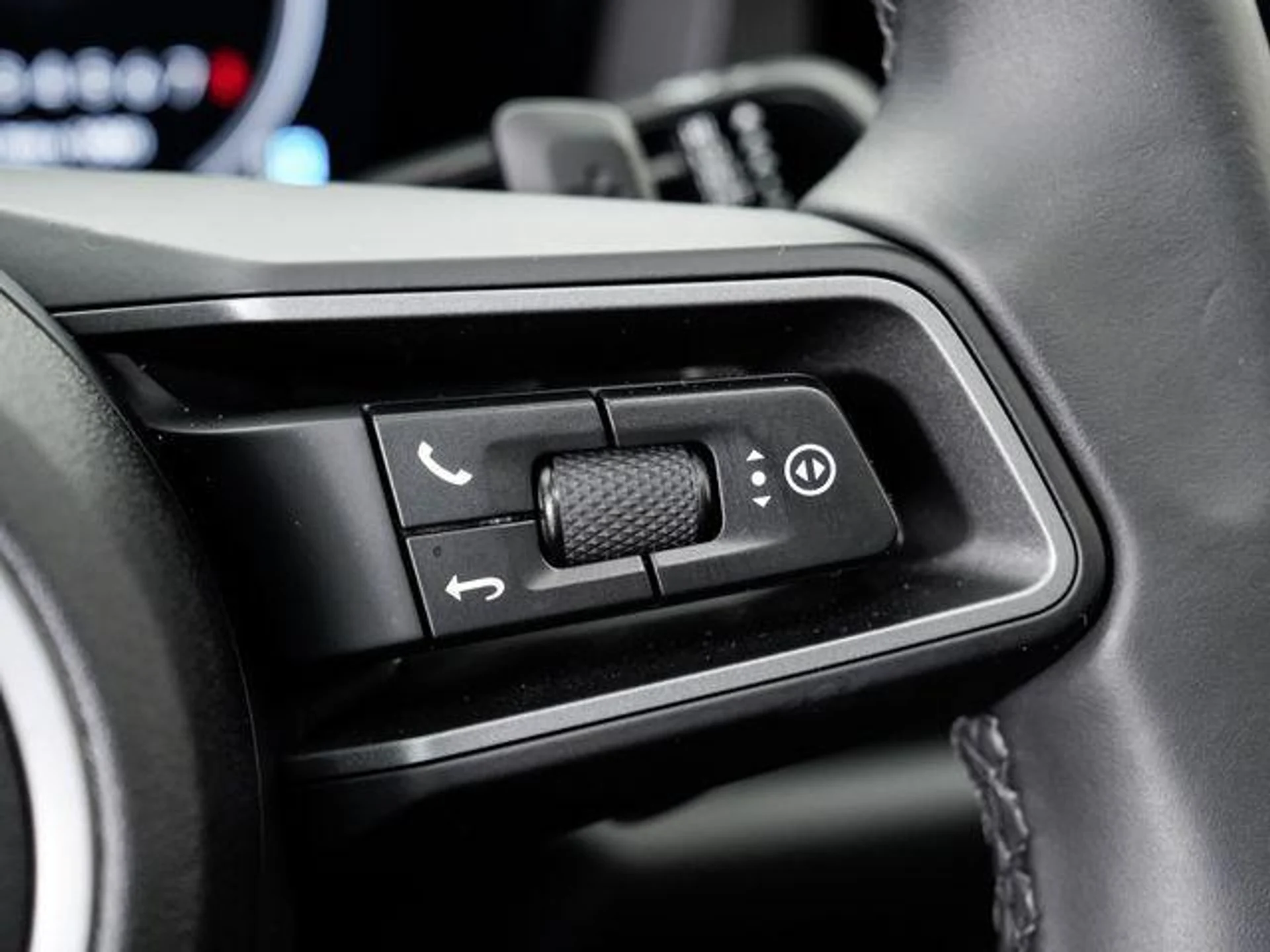 mph013_1862797522_n_T_Sp_Z_kvq_Bcl_YM_Lzguct_I_Dxu_IU_1baa3422ac