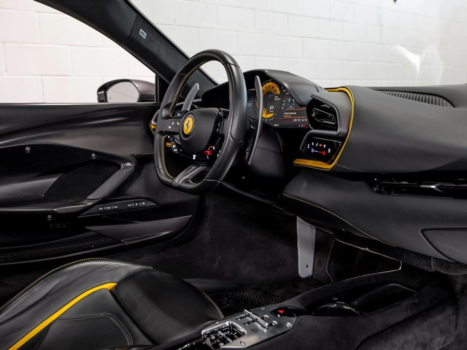 mph013_1864098946_image_14_bb01c56b75