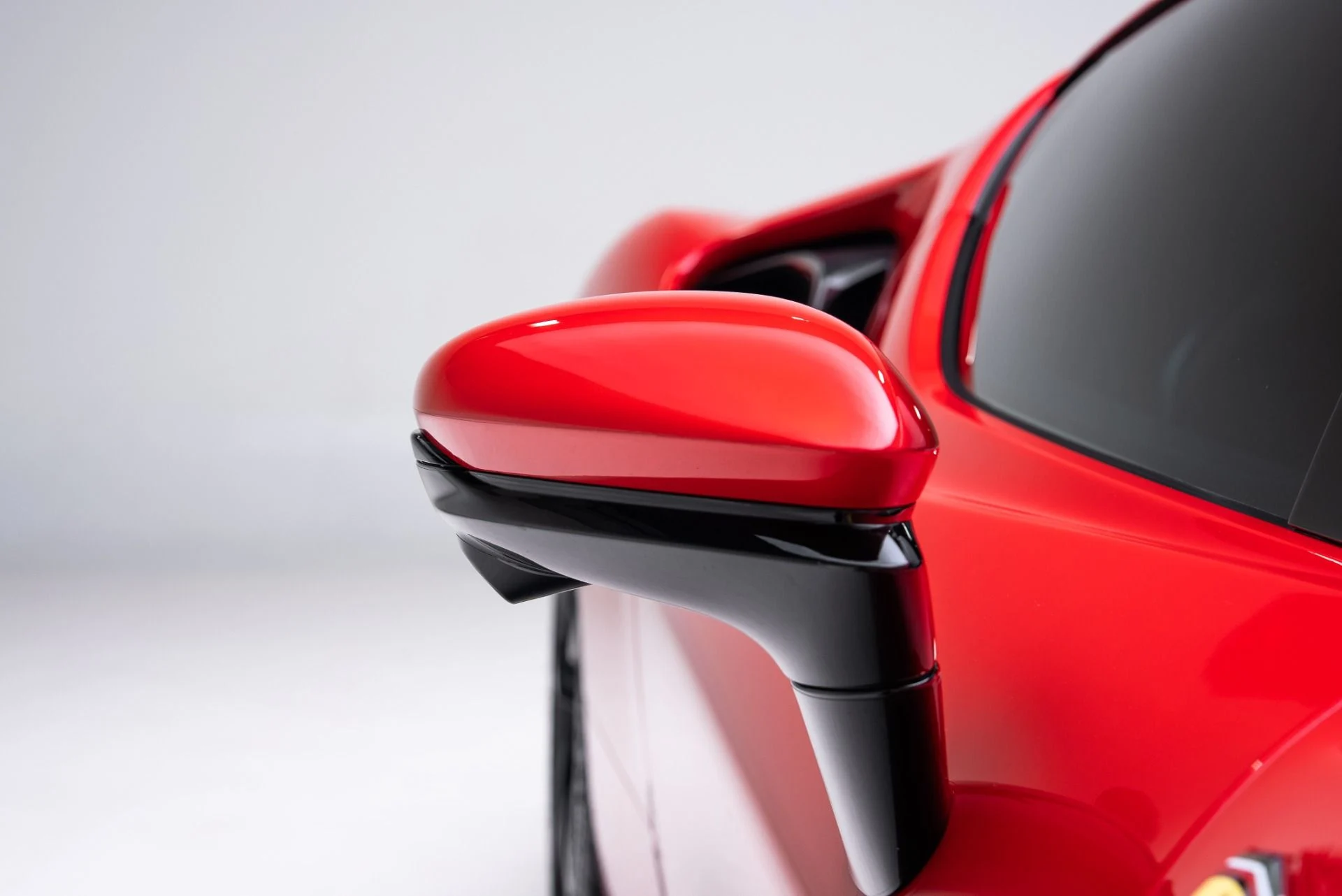 mph013_1869086163_Used_2024_Ferrari_SF_90_Stradale_1774546158_c11abdcc17