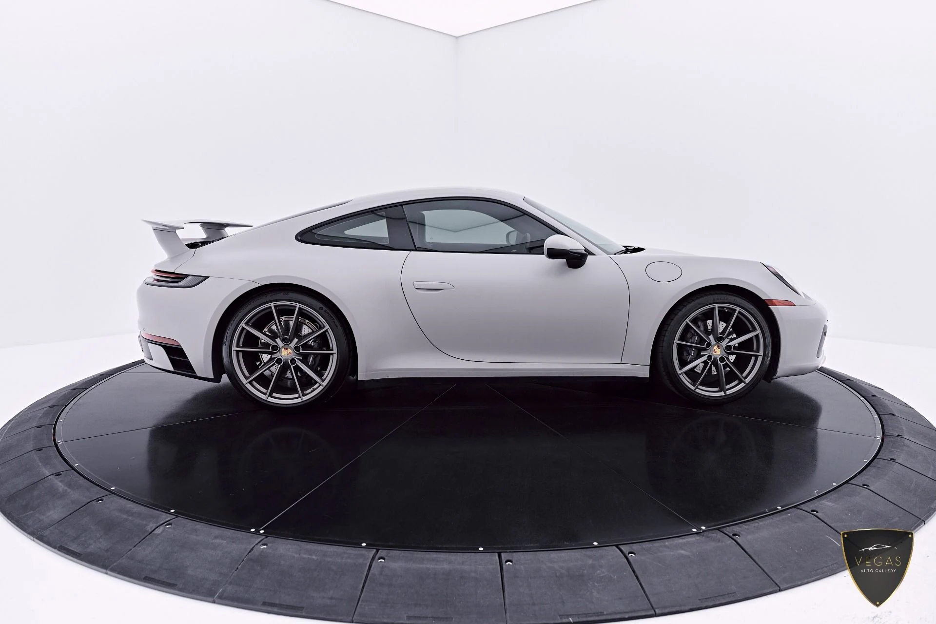 mph013_18699654_Used_2023_Porsche_911_Carrera_1783042987_38d58658f2