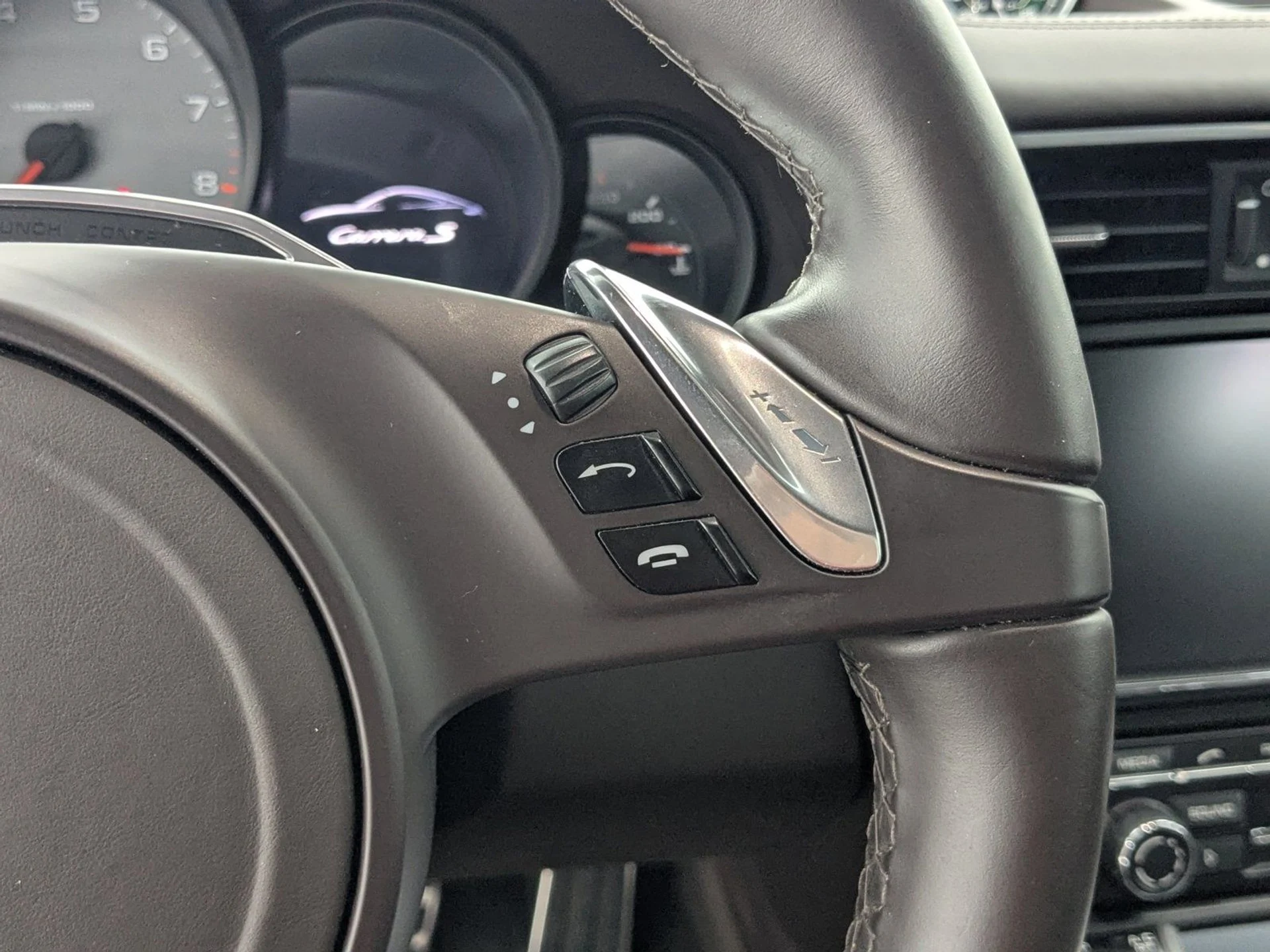 mph013_1872977947_90d992ca49492c3f6a6d25aa6909ce6cx_0ac2b344ff