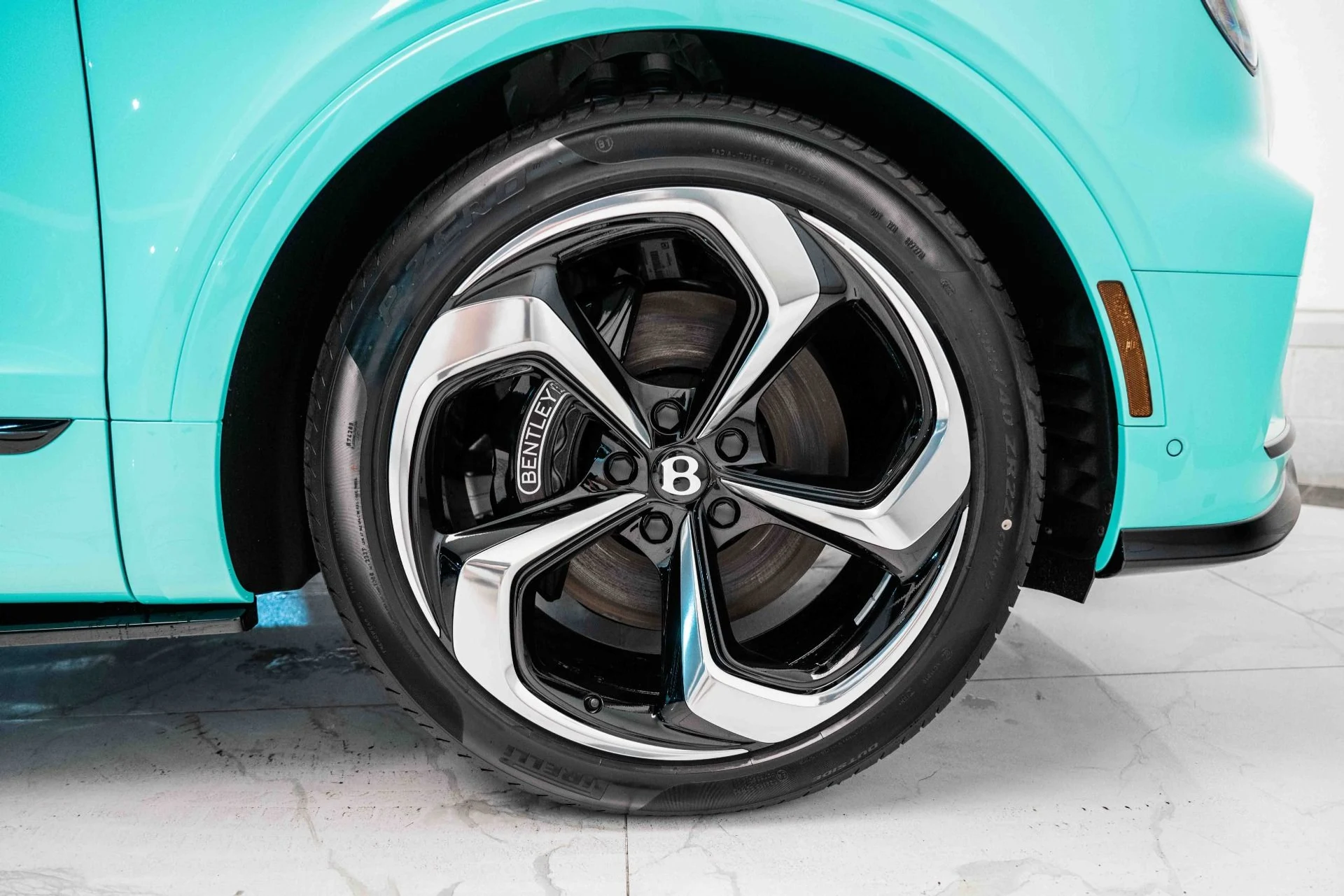 mph013_1873476066_Used_2024_Bentley_Bentayga_S_1793120198_de14b5beb7
