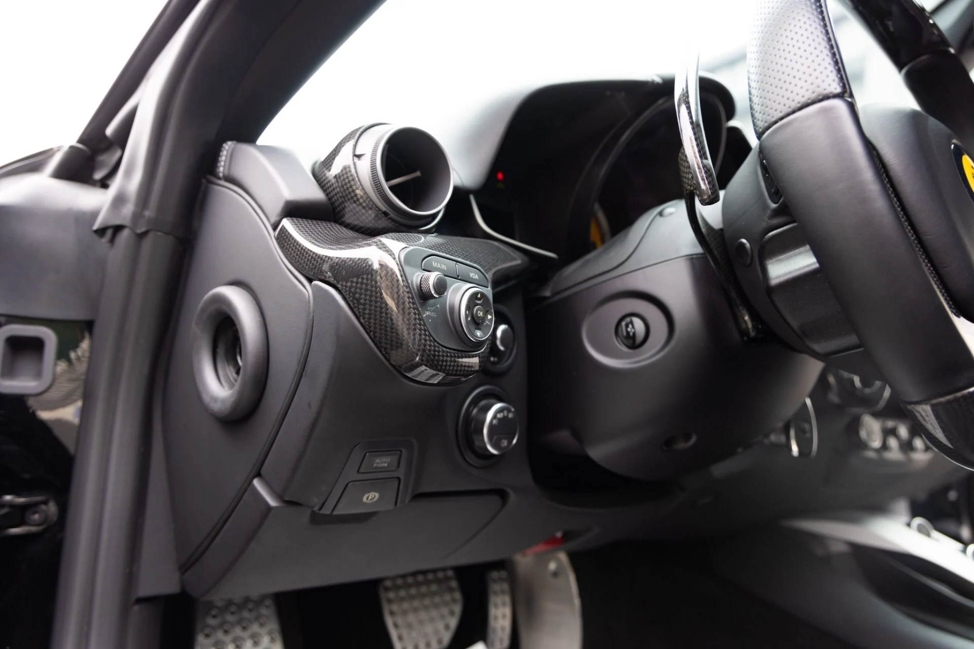 mph013_1876323771_Used_2014_Ferrari_F12berlinetta_1761682379_6ad365072f