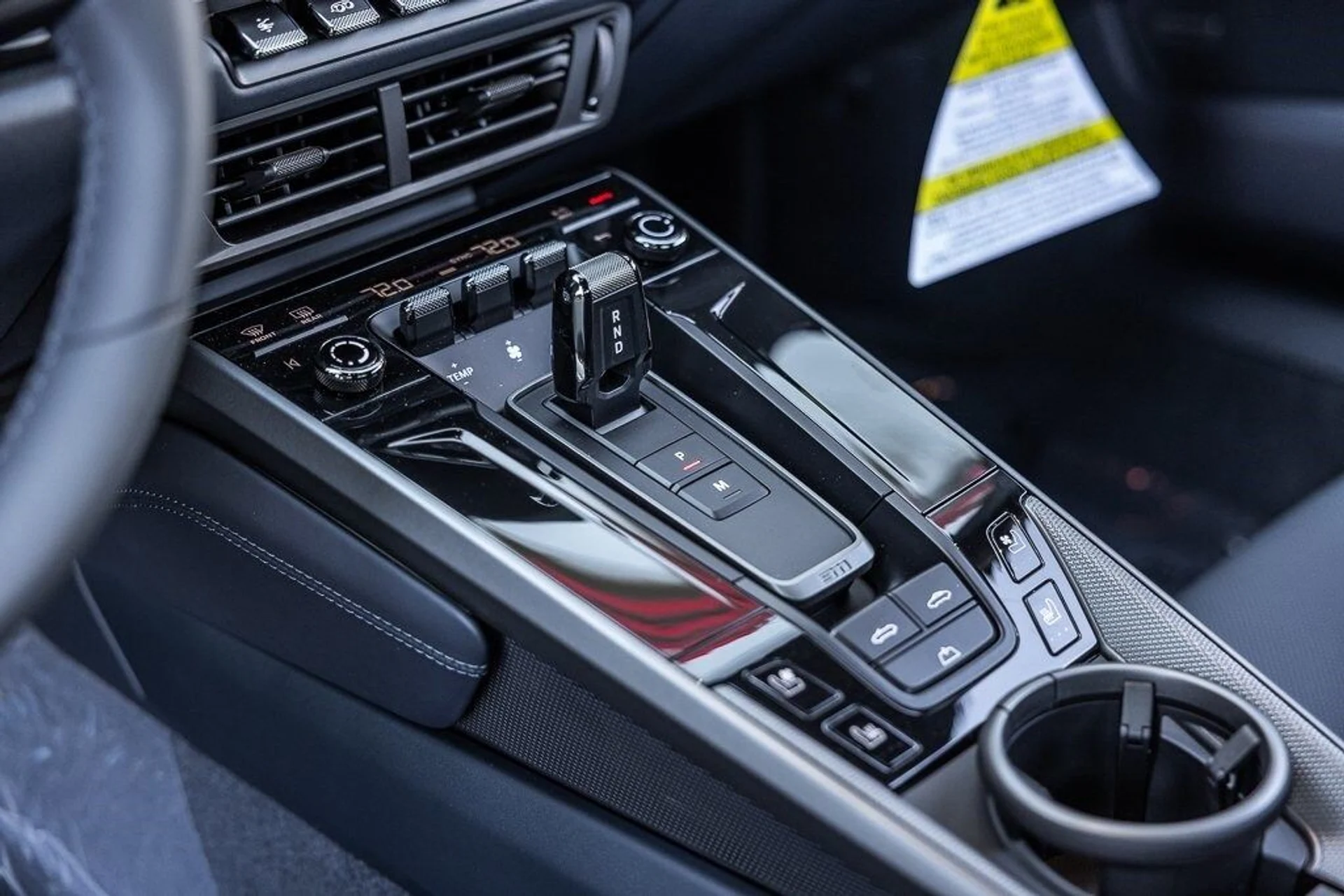 mph013_1877673517_5c73661e83f75c9e025eb7c797daca53x_b33d5fa7cc