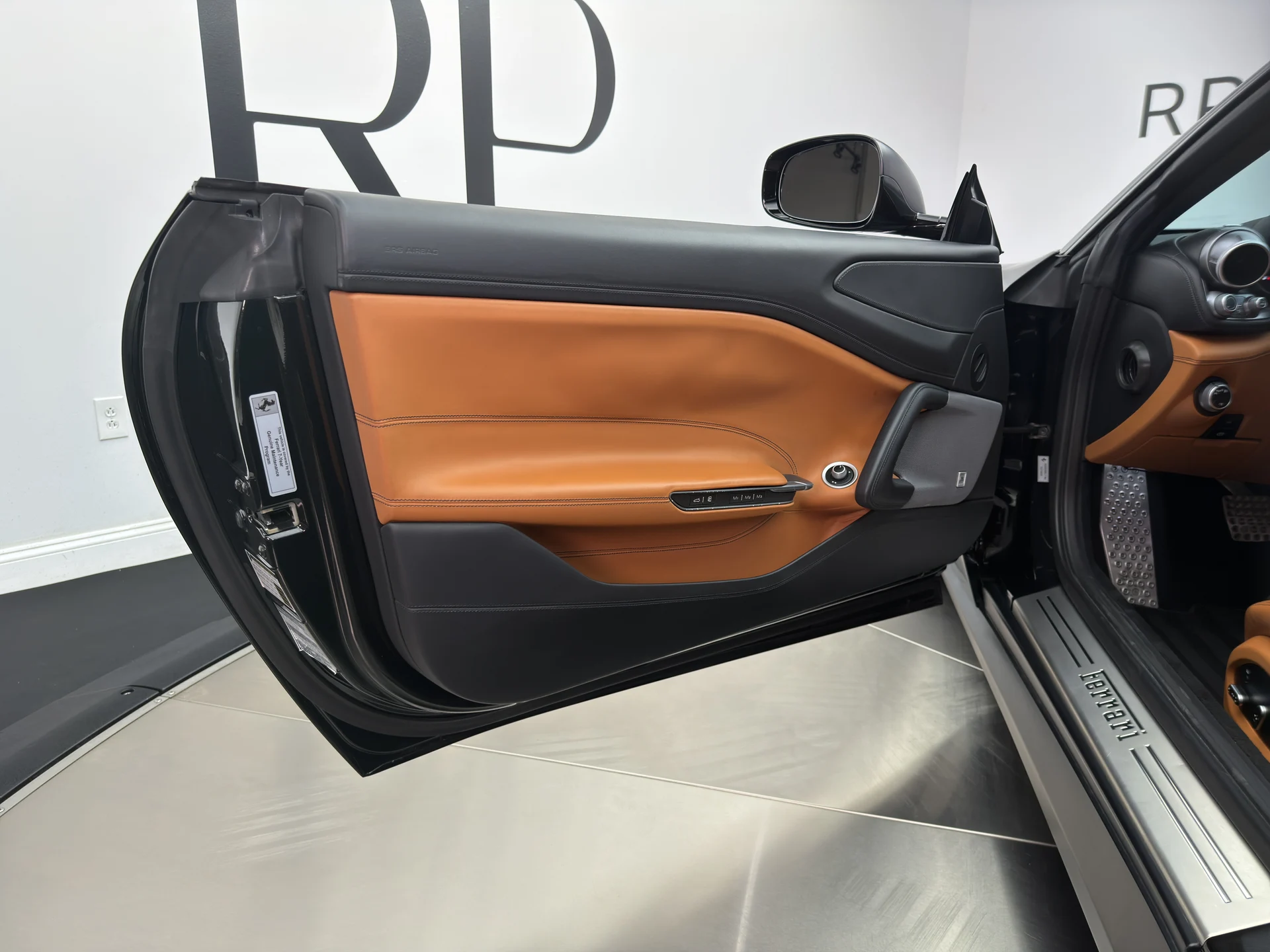 mph013_1878232148_RPA_3790_interior_001_5fd586fa3e