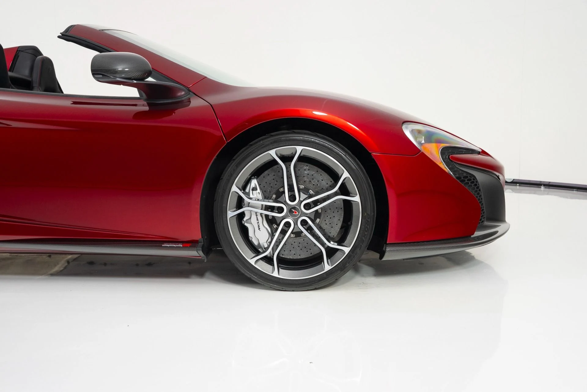 mph013_1878578105_Used_2016_Mclaren_650_S_Spider_1758049508_98a33e4c7d
