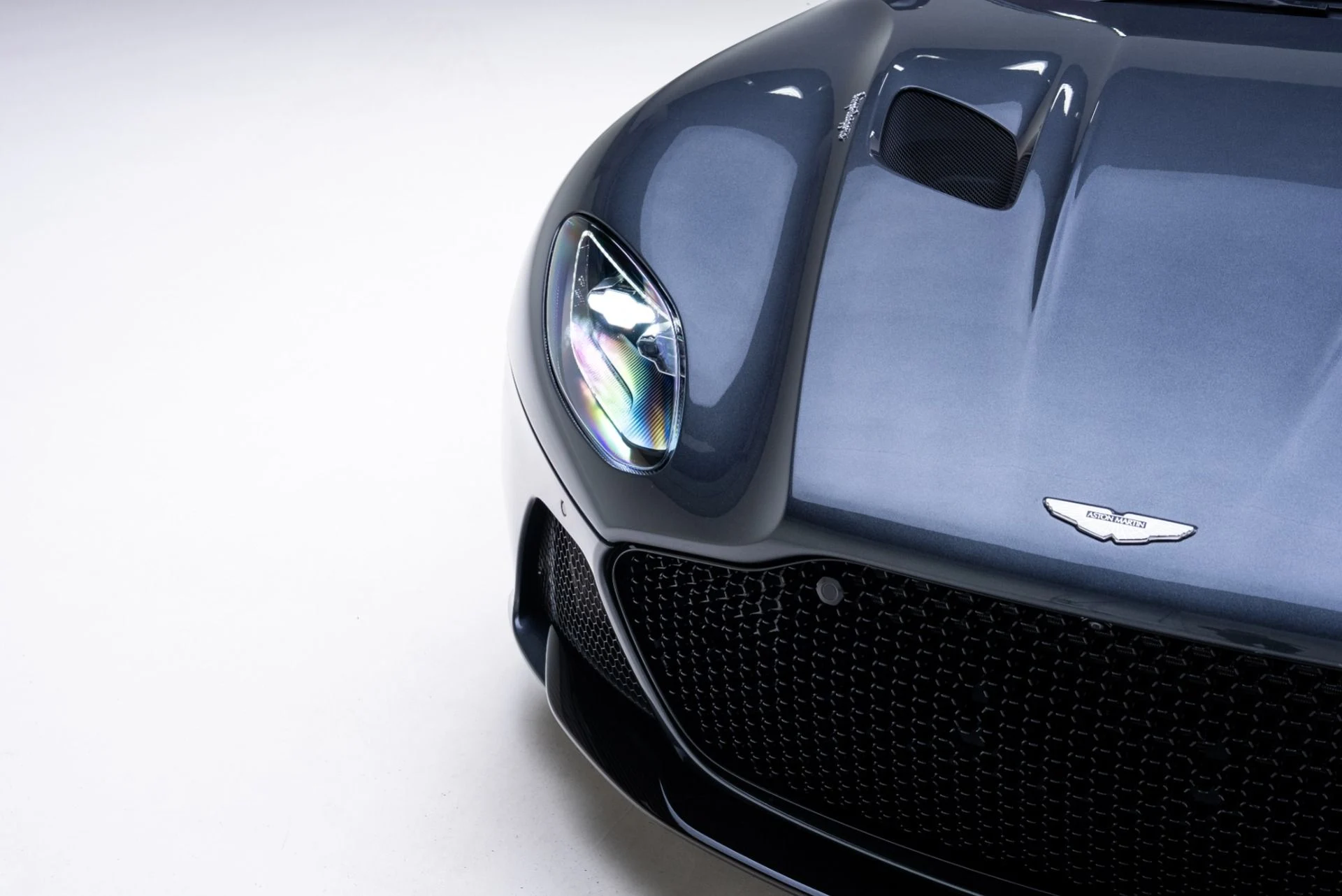 mph013_1882275171_Used_2019_Aston_Martin_DBS_Superleggera_1772826808_cb4c677c56